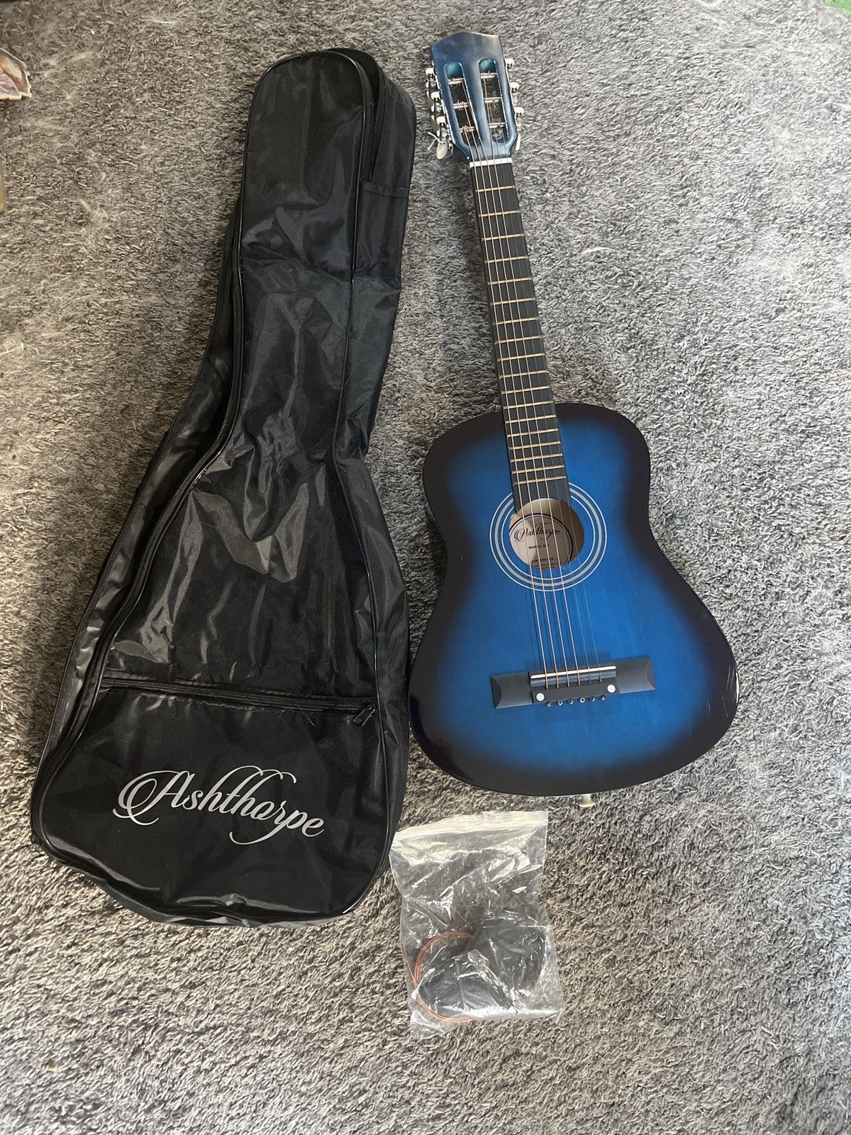 Hypebeast Ashthorpe B21 Acoustic Guitar Size ONE SIZE - 1 Thumbnail