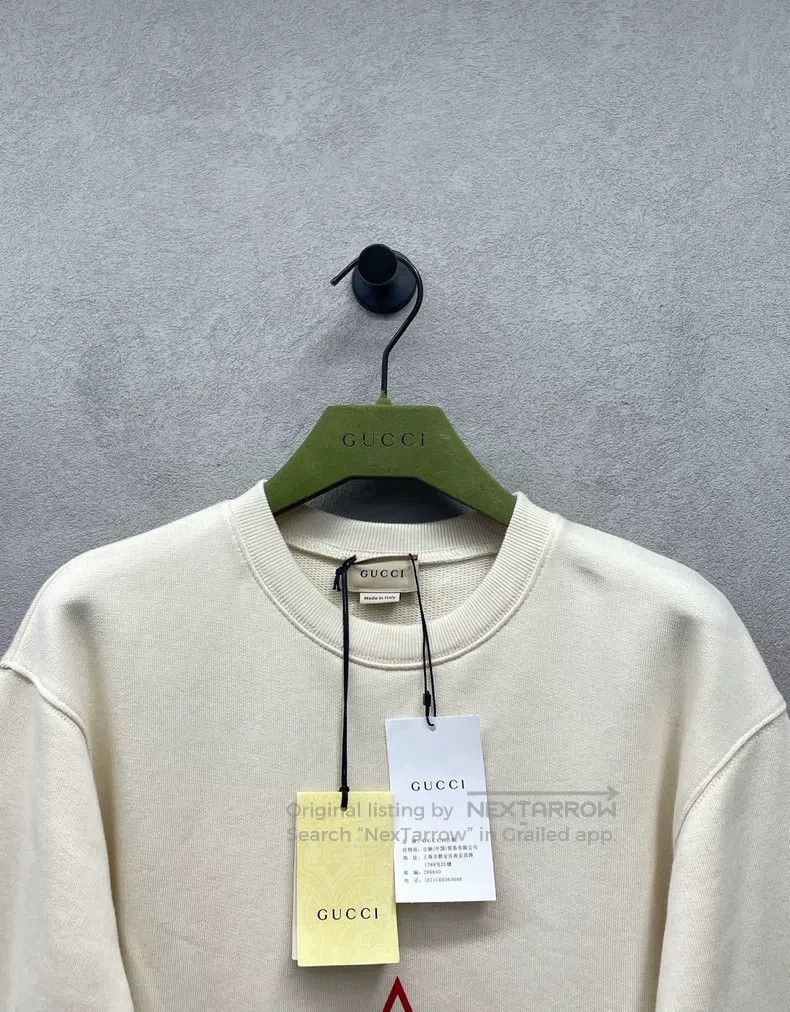 Gucci Gucci Size10 Letter star logo printed apricot-coloured swea Size M / US 6-8 / IT 42-44 - 4 Thumbnail