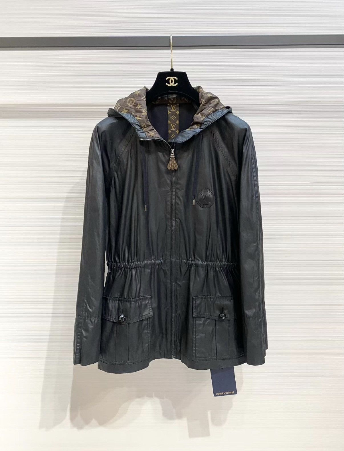 Louis Vuitton LV Black Drawstring Waist Hooded Trench Coat J33 Size XS / US 0-2 / IT 36-38 - 1 Thumbnail