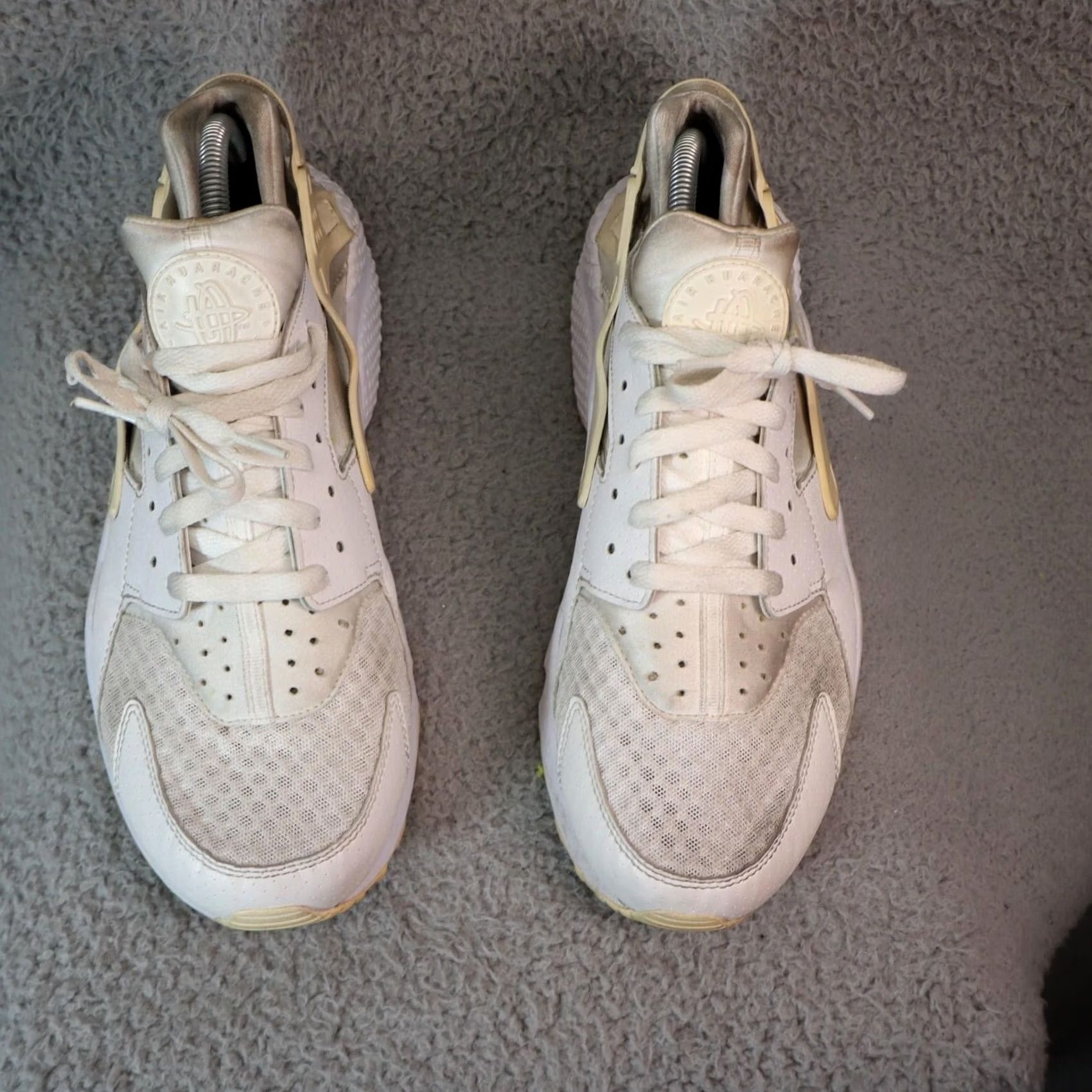 Nike Nike Air Huarache Sneaker Men Size 11 White Triple Retro Low Top Athletic Size US 11 / EU 44 - 2 Thumbnail