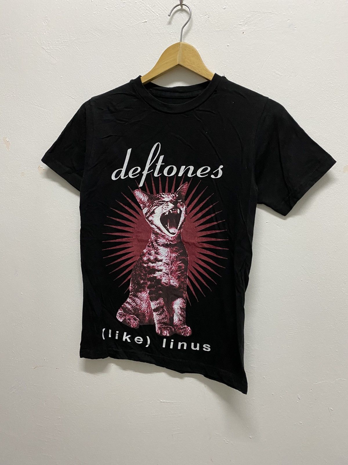 Deftones (Like) Linus T-Shirt