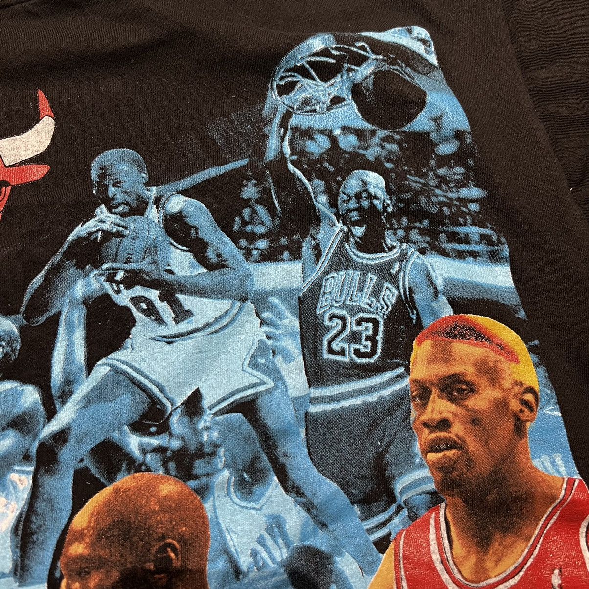 Rap Tees Vintage Chicago Bulls Rodman rap tee Size US L / EU 52-54 / 3 - 4 Thumbnail
