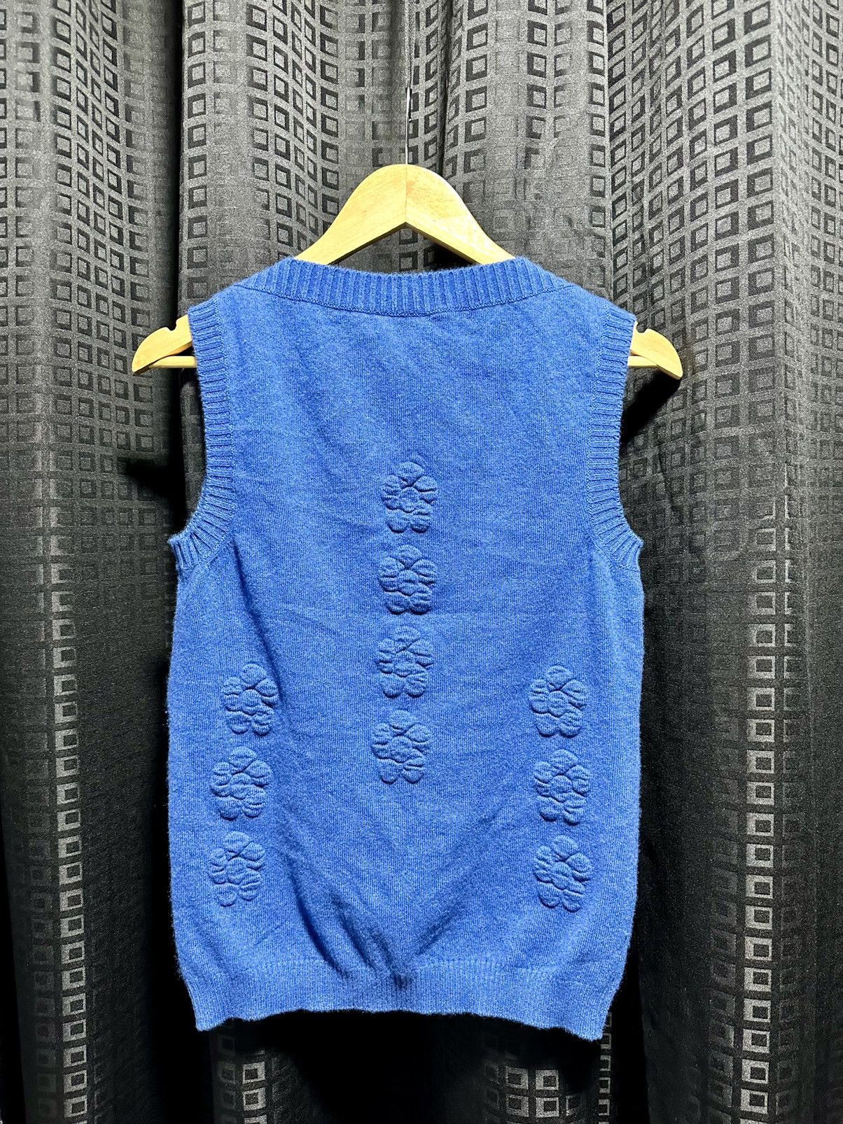 Chanel Chanel knitted vest Size S / US 4 / IT 40 - 2 Thumbnail