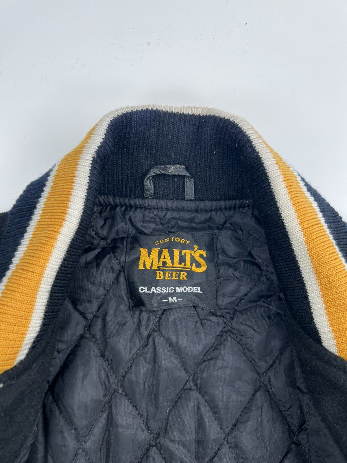 Japanese Brand VINTAGE SUNTORY MALTS BEER VARSITY JACKET Size US M / EU 48-50 / 2 - 8 Thumbnail