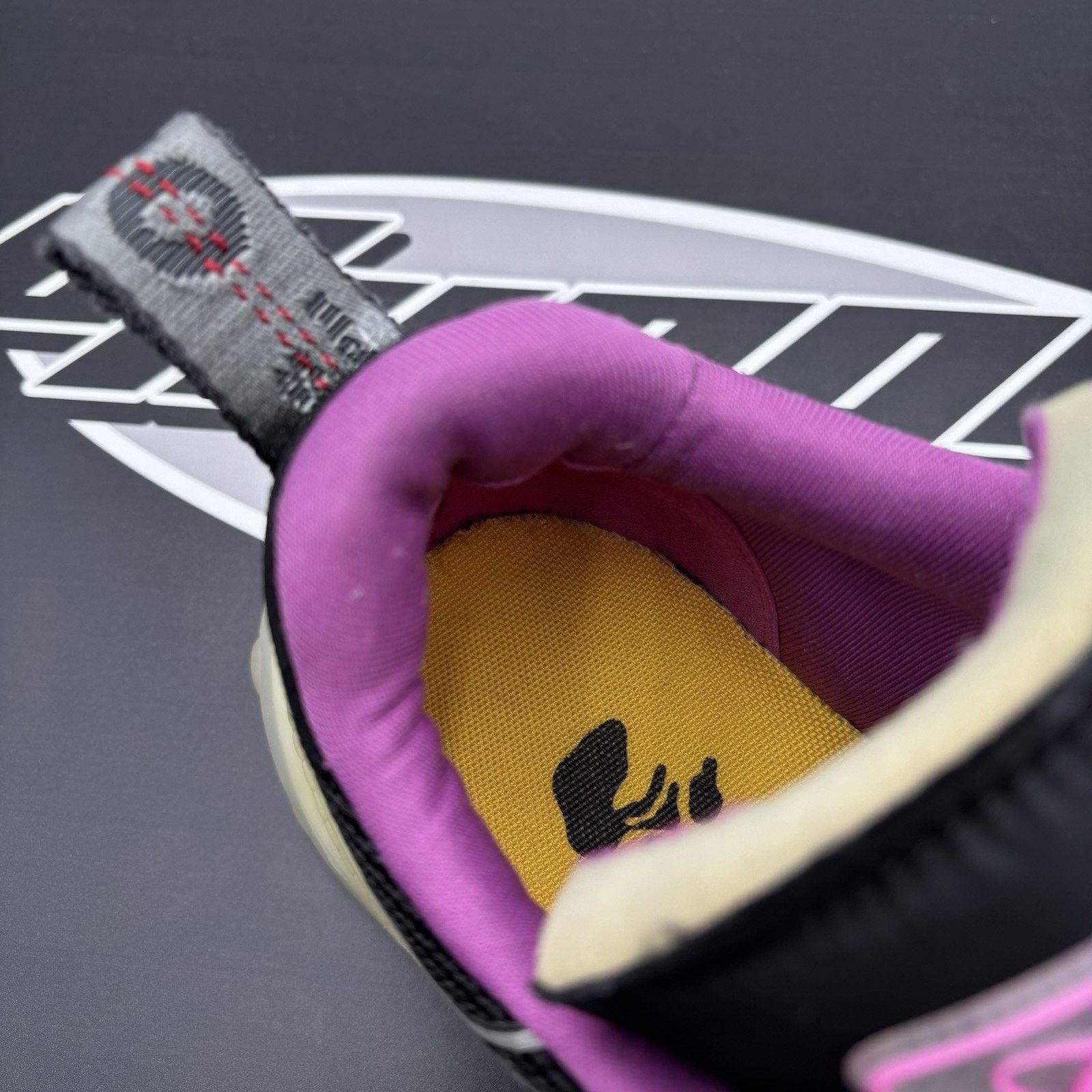 Off-White Off-White Odsy-1000 ' Transparent Fuchsia ' | SUPER CLEAN! Size US 9 / EU 42 - 8 Thumbnail