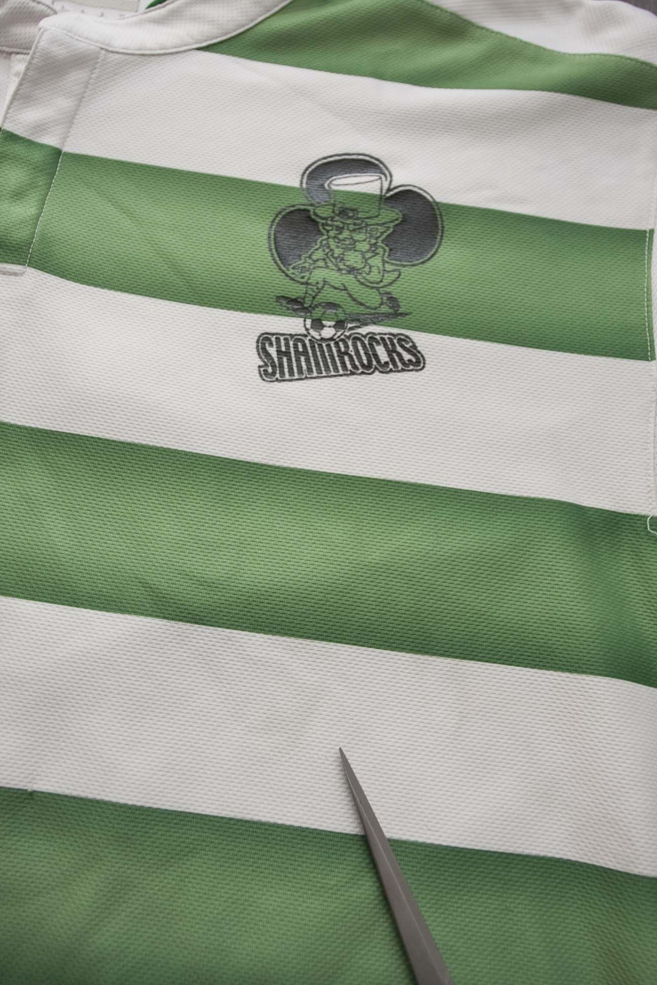 Umbro Shamrocks Soccer Jersey Size L Umbro Size US L / EU 52-54 / 3 - 4 Thumbnail