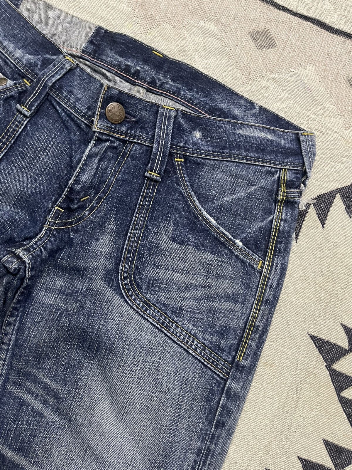 Levi's 2000s LEVIS WASHABLE FLARE JEANS Size 29" - 7 Thumbnail