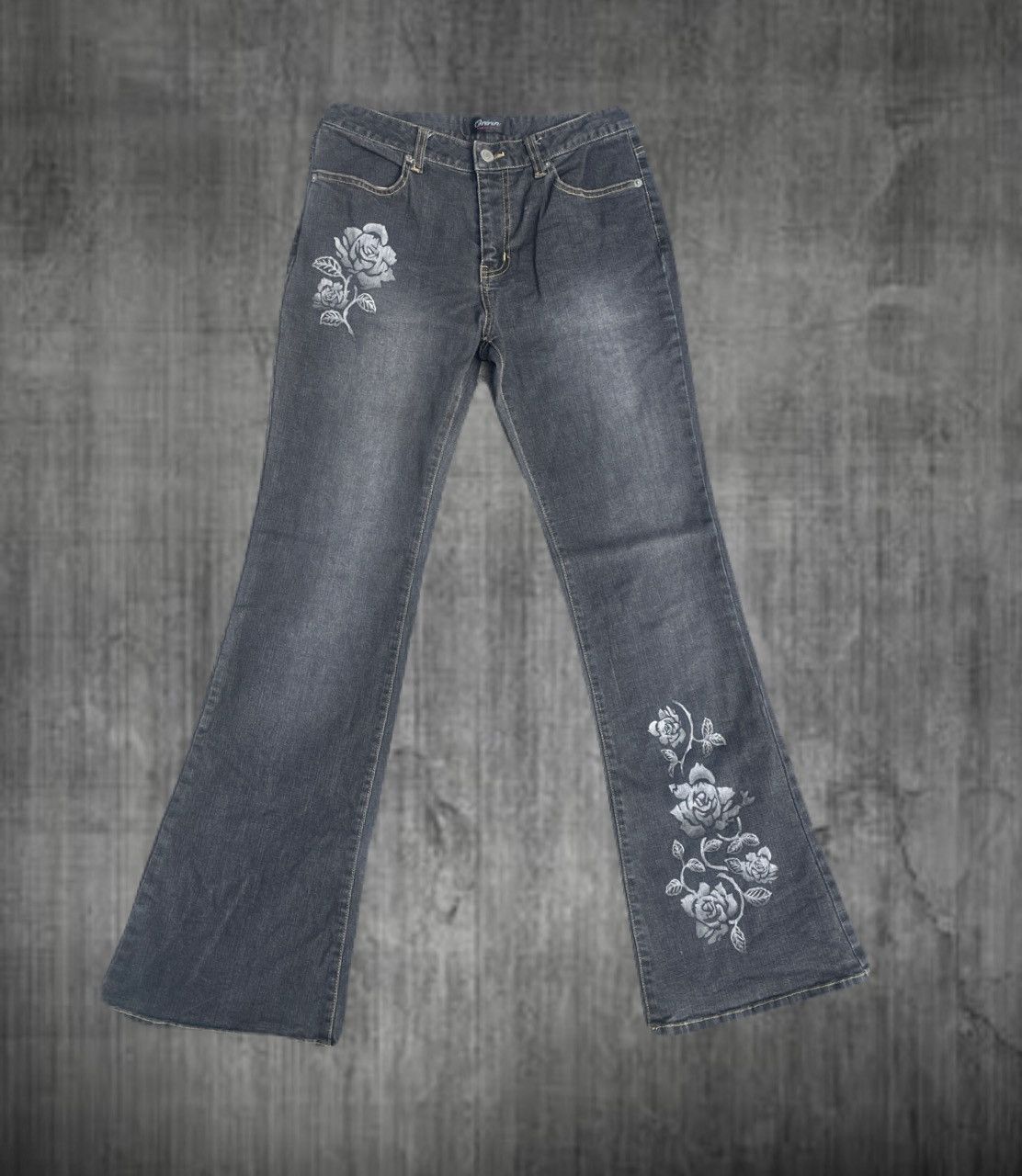 If Six Was Nine 2000s Japanese archive Vkei Flared Floral Dark-Wash Jeans Size US 28 / EU 44 - 1 Thumbnail