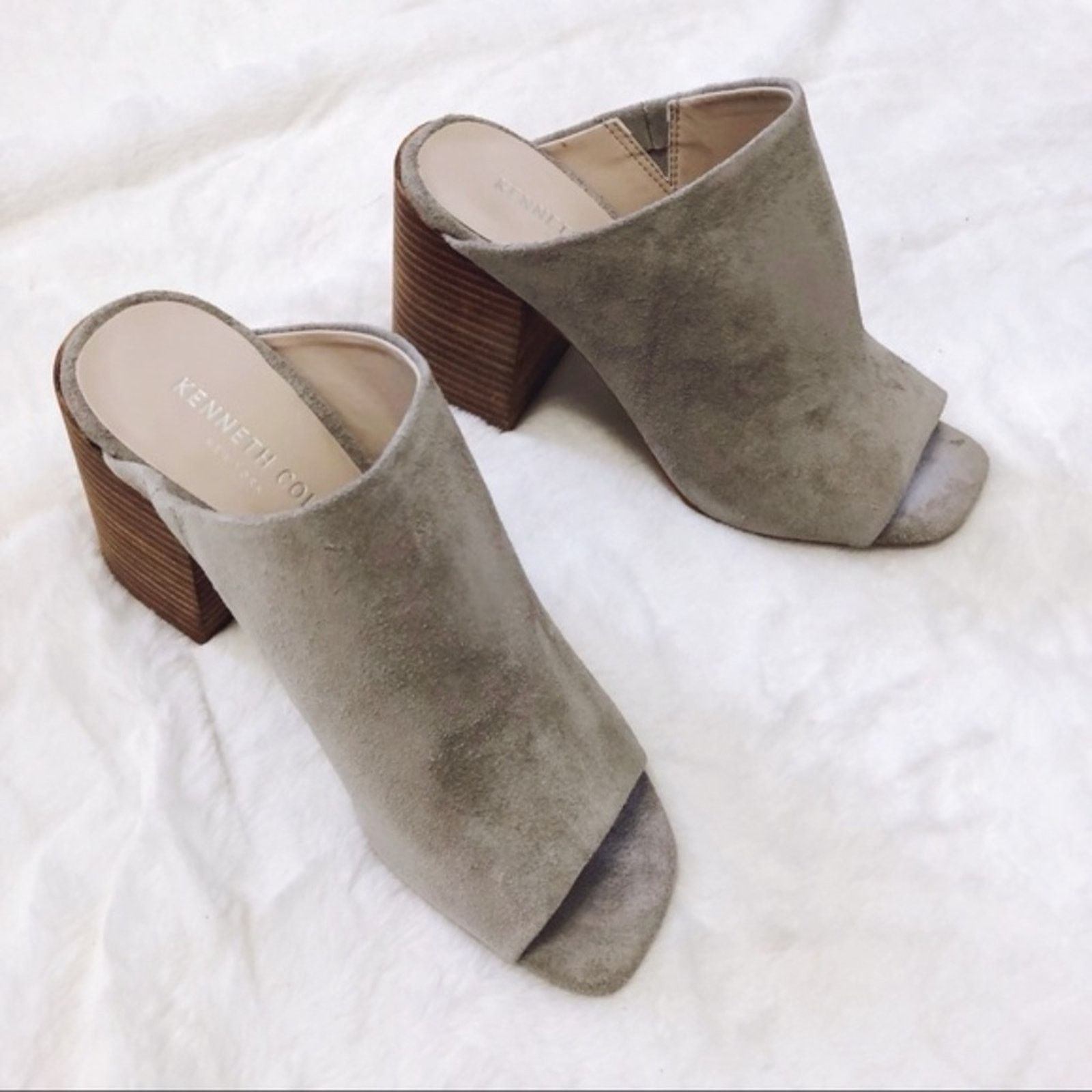 Kenneth Cole Kenneth Cole Karolina Light Gray Block Heel Mules Size US 7 / IT 37 - 2 Thumbnail