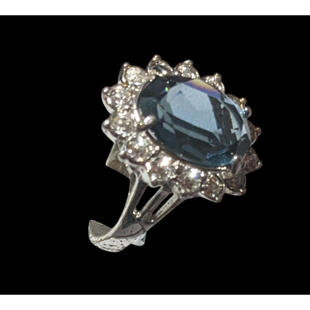 Other Elegant Whimsical Faux Sapphire Silver Tone Halo Ring Size 9 Size ONE SIZE - 9 Thumbnail