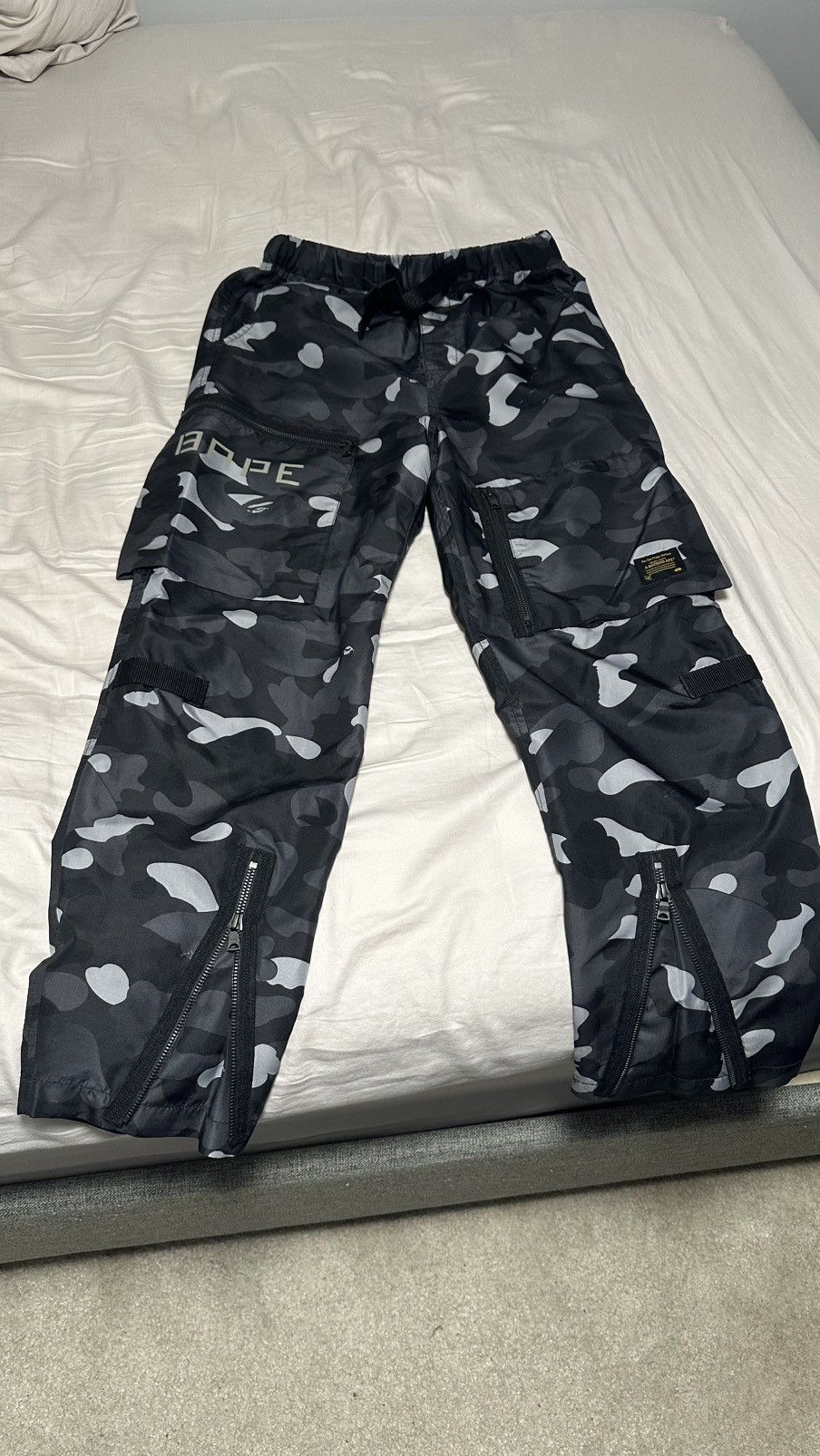 初期 Bape CARGO PANT sizeS BAPE 1st camo green tiger shark sweat cargo pants A Bathing