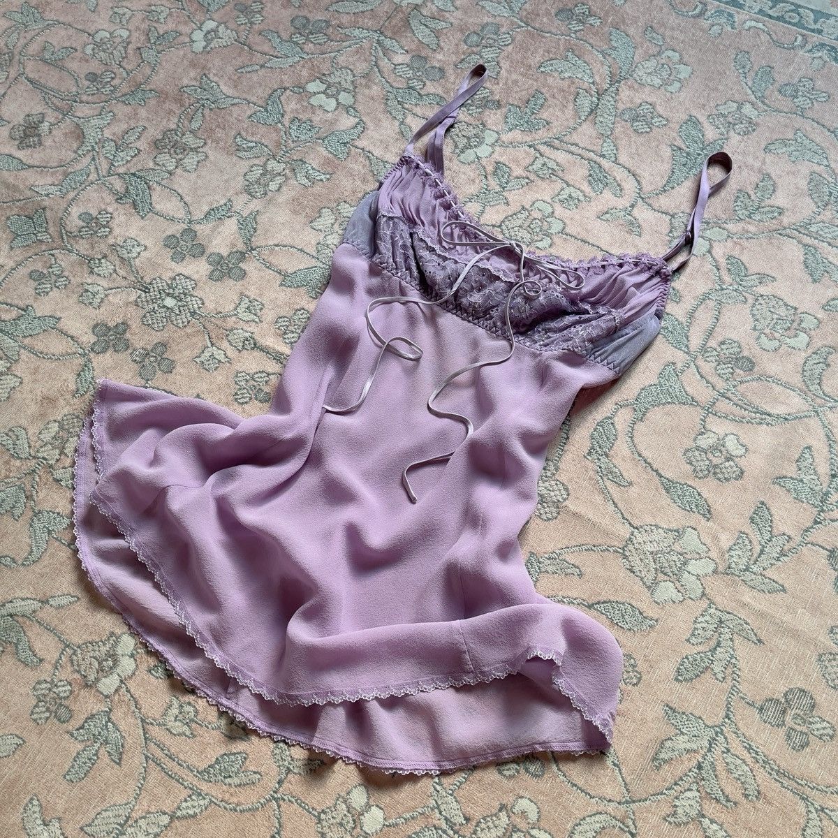 Victoria's Secret Victoria’s Secret Lavender Silk Mini Slip Dress (S) Size S / US 4 / IT 40 - 7 Thumbnail