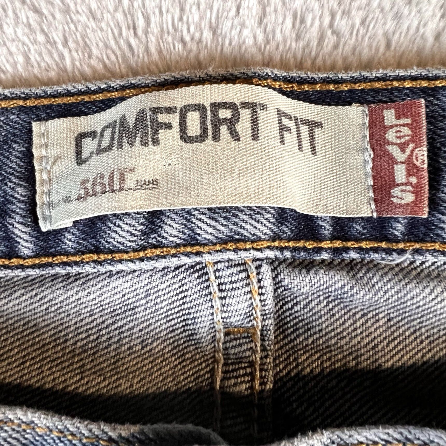 Levi's VINTAGE Levi's Jeans 560 Comfort Fit Regular Mens 50x30 Blue Size US 34 / EU 50 - 6 Thumbnail
