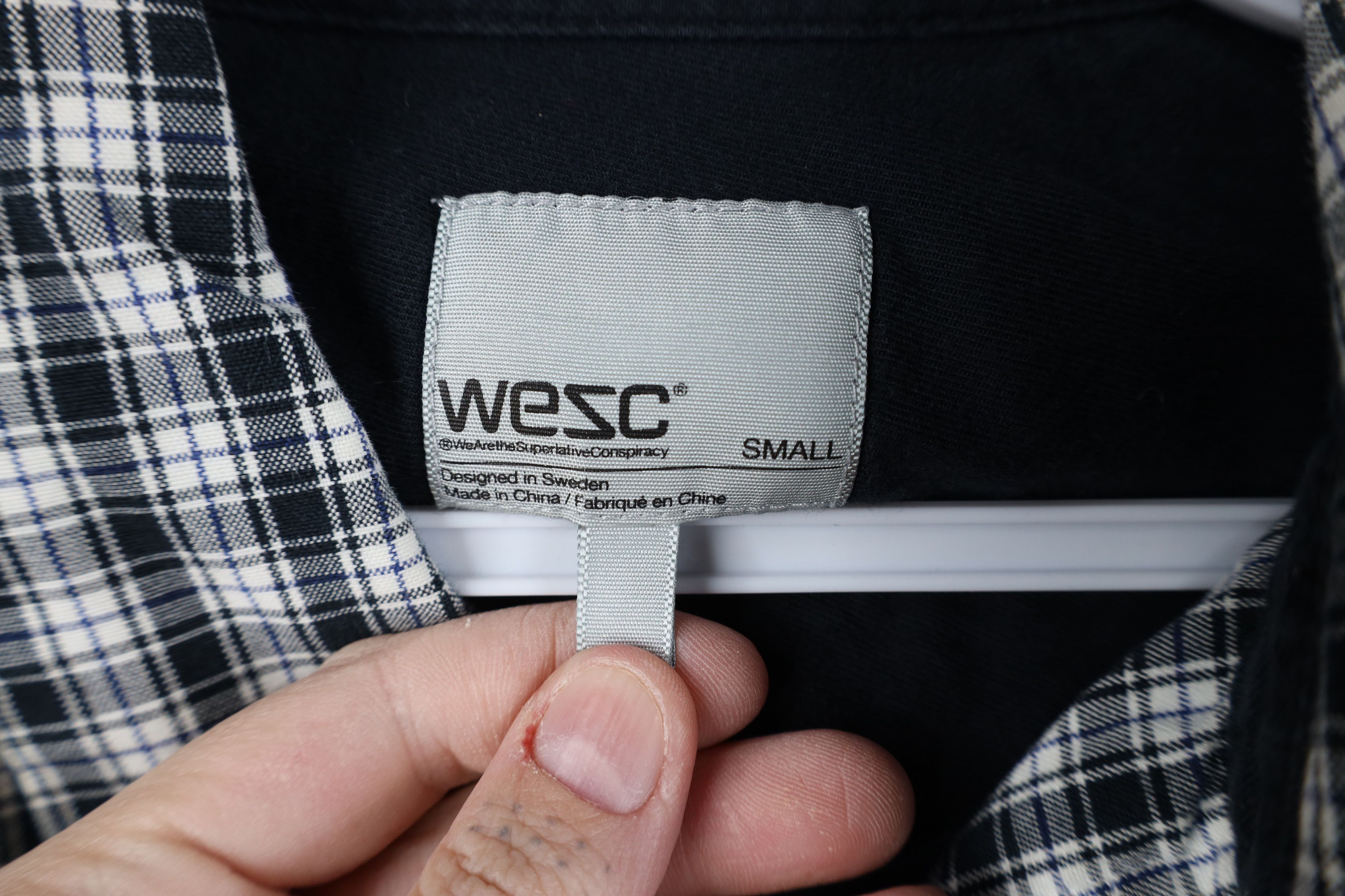 Vintage WESC Streetwear Pocket Collared Button Shirt Black Plaid Size US S / EU 44-46 / 1 - 9 Thumbnail