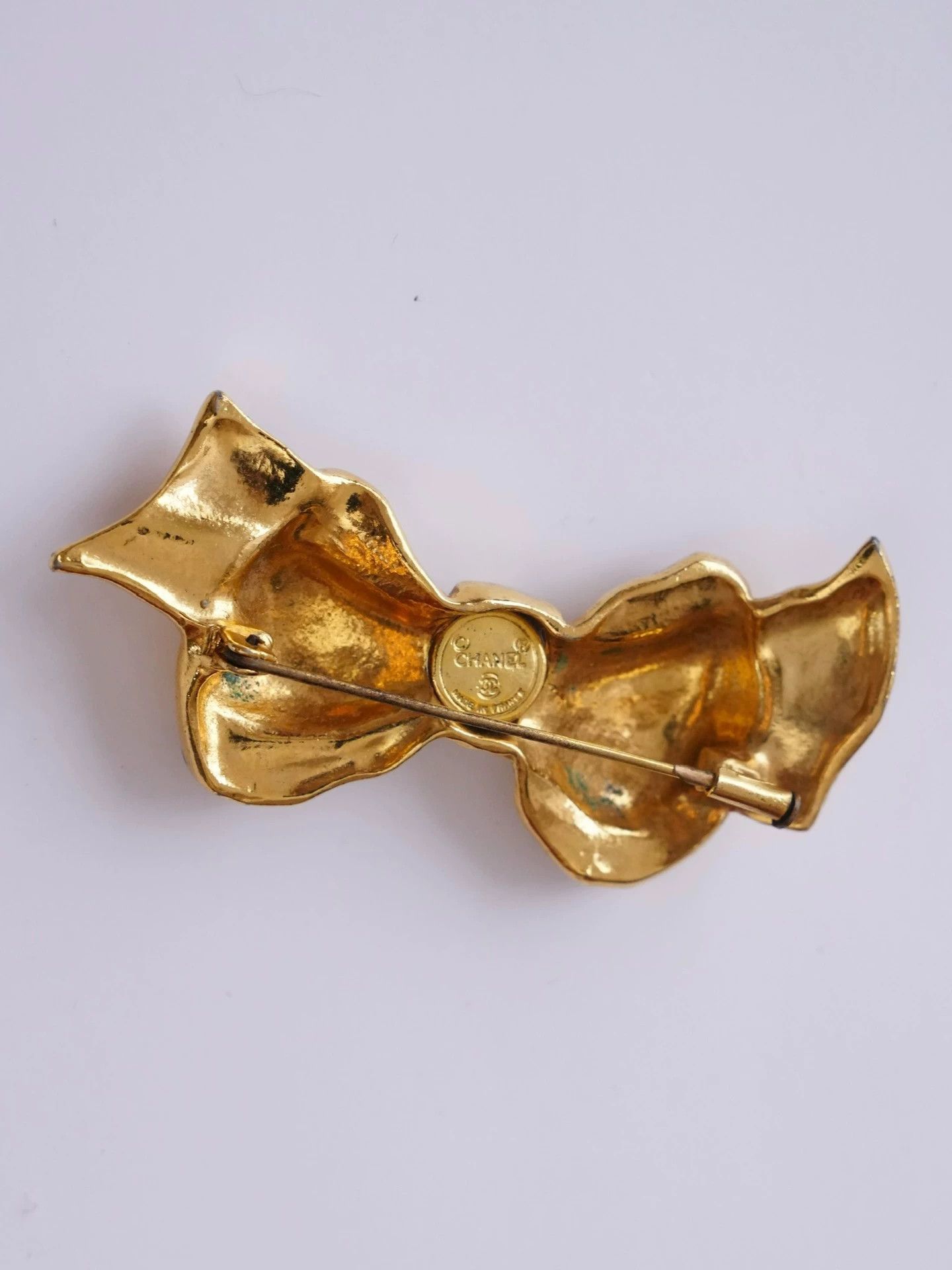 Chanel Chanel Vintage Gold Bow Brooch Size ONE SIZE - 4 Thumbnail