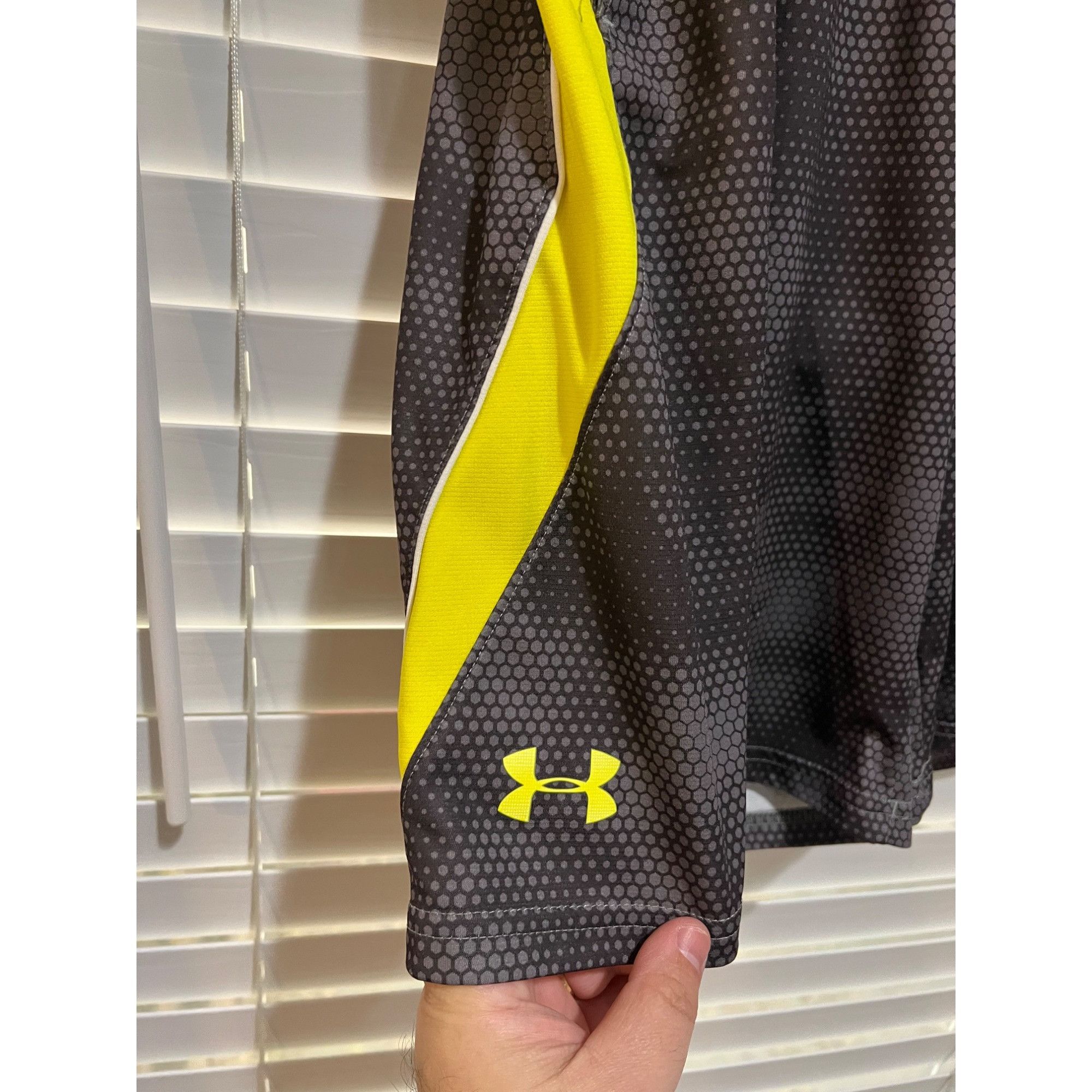 Under Armour Under Armour Mens Gym Shorts - Size L Size US 36 / EU 52 - 2 Thumbnail