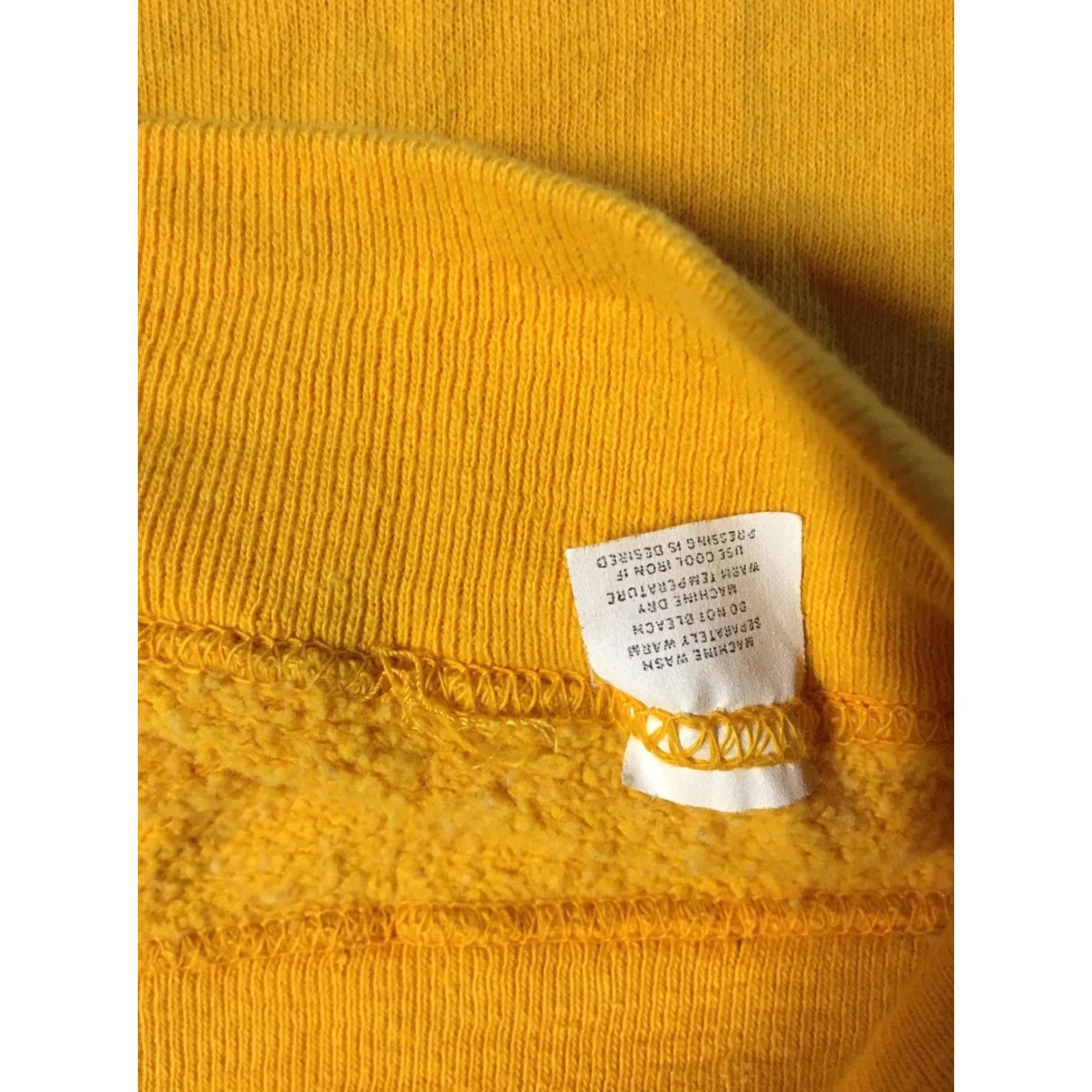 Vintage VINTAGE 70s Faded Distressed Short Sleeve Sweatshirt S USA Grunge Skate Surf Punk Biker Shirt Men Yellow 90s 80s Punk Rock USA College Vintage Size US S / EU 44-46 / 1 - 7 Thumbnail