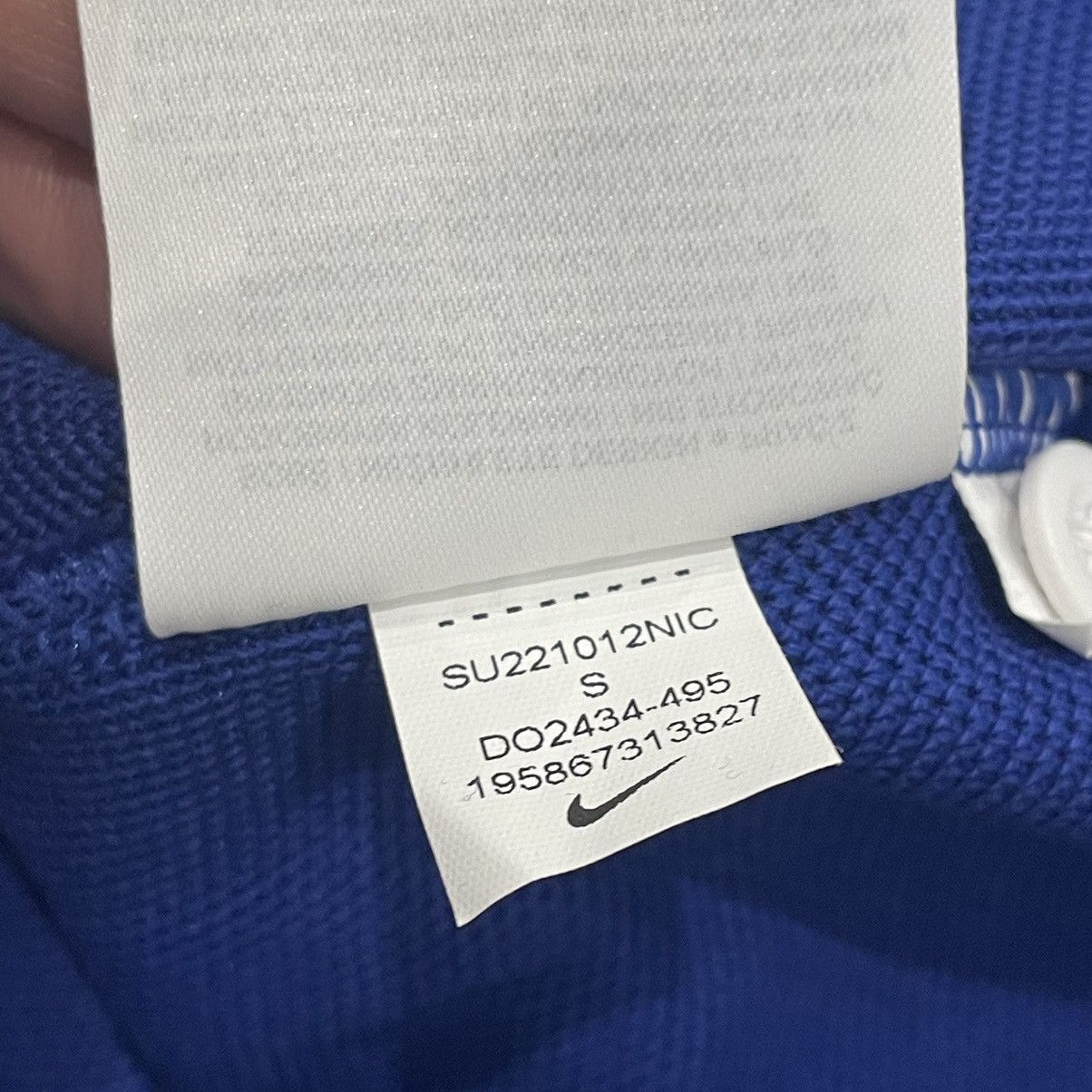 Nike Nike Chelsea 2022 2023 longsleeve jersey shirt CFC London Size US S / EU 44-46 / 1 - 7 Thumbnail