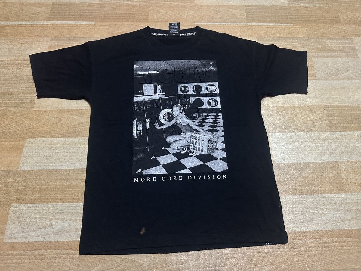 Japanese Brand Rare🔥 MCDIV Hard Core Surf Style Tee Size US S / EU 44-46 / 1 - 1 Thumbnail