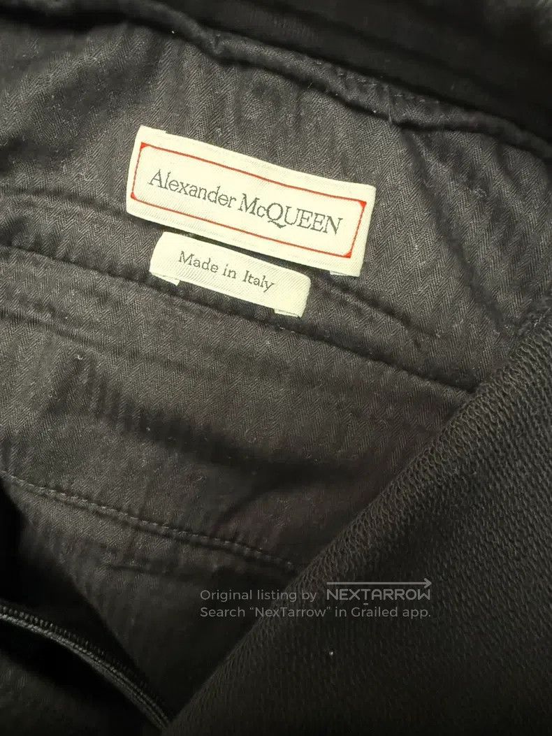 Alexander McQueen Alexander Mcqueen SizeXS Black embroidered casual pants Size US 27 - 4 Thumbnail