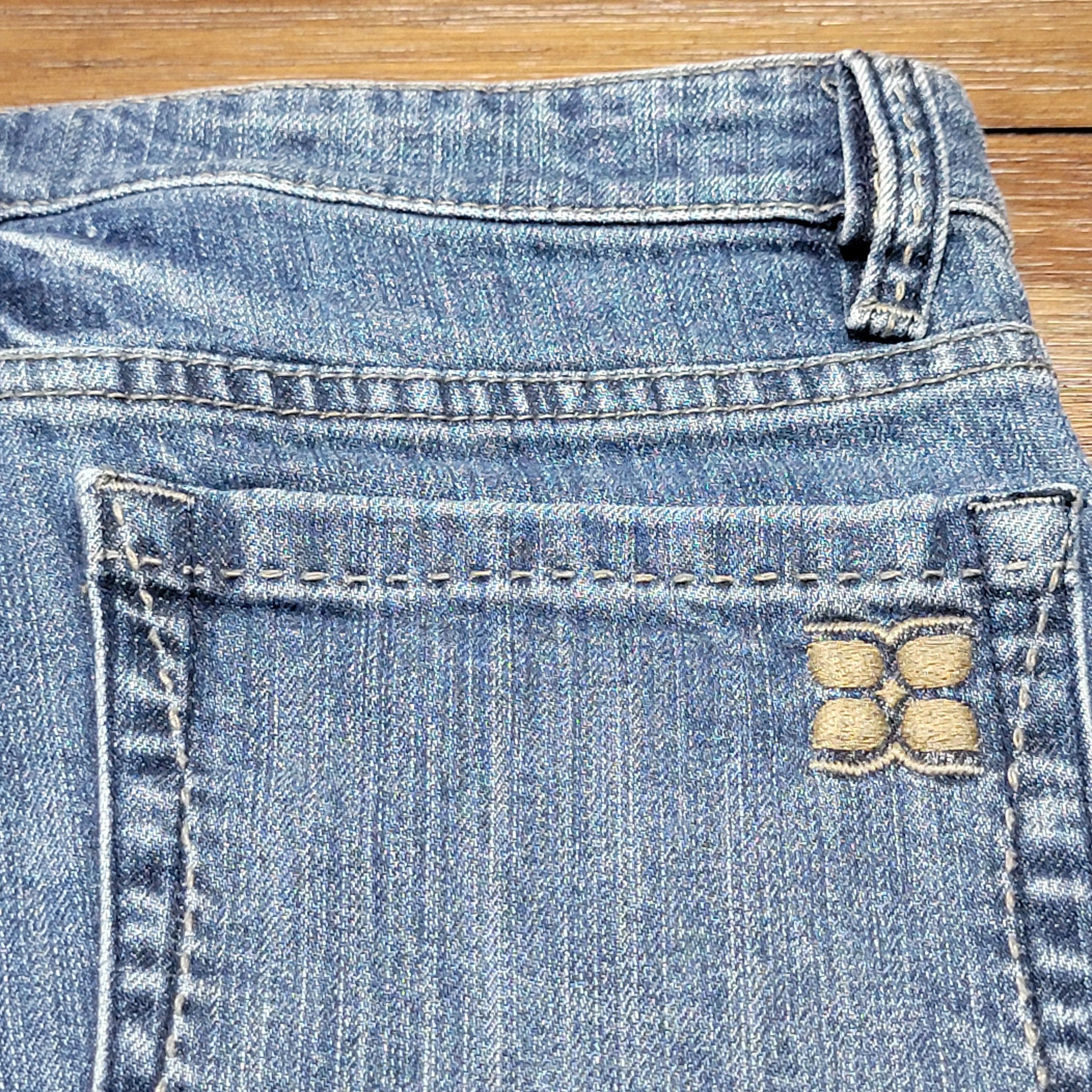 Bcbgmaxazria BCBG Maxazria Denim Shorts - Size 30 Size 30" / US 8 / IT 44 - 4 Thumbnail