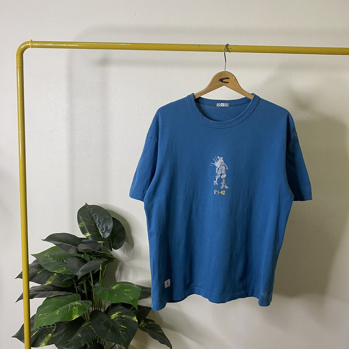Anime × Japanese Brand × Vintage GU x Neon Genesis Evangelion EVA 02 Anime Collaboration Tee Size US M / EU 48-50 / 2 - 1 Thumbnail