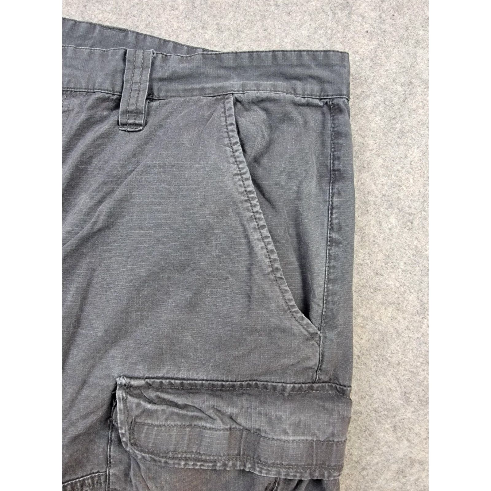 Armani Exchange Armani Exchange Cargo Pants Mens 38 Gray Drawstring Hem Front Zip Pockets Cargo Style Straight Leg 32in Inseam Size US 38 / EU 54 - 3 Thumbnail