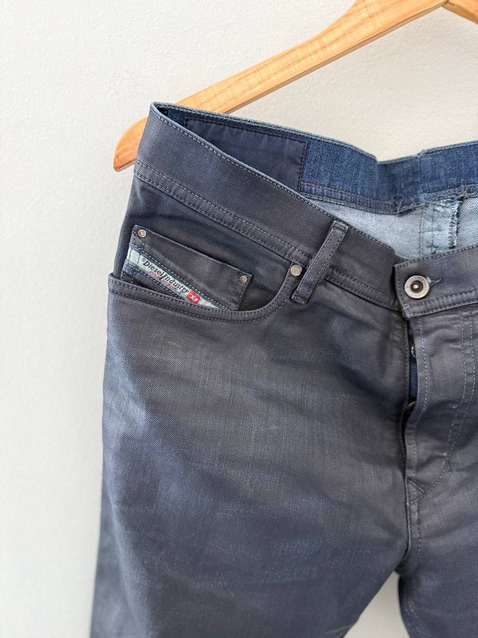 Diesel Vintage Legendary Distressed Archive Diesel Jeans Size US 34 / EU 50 - 2 Thumbnail