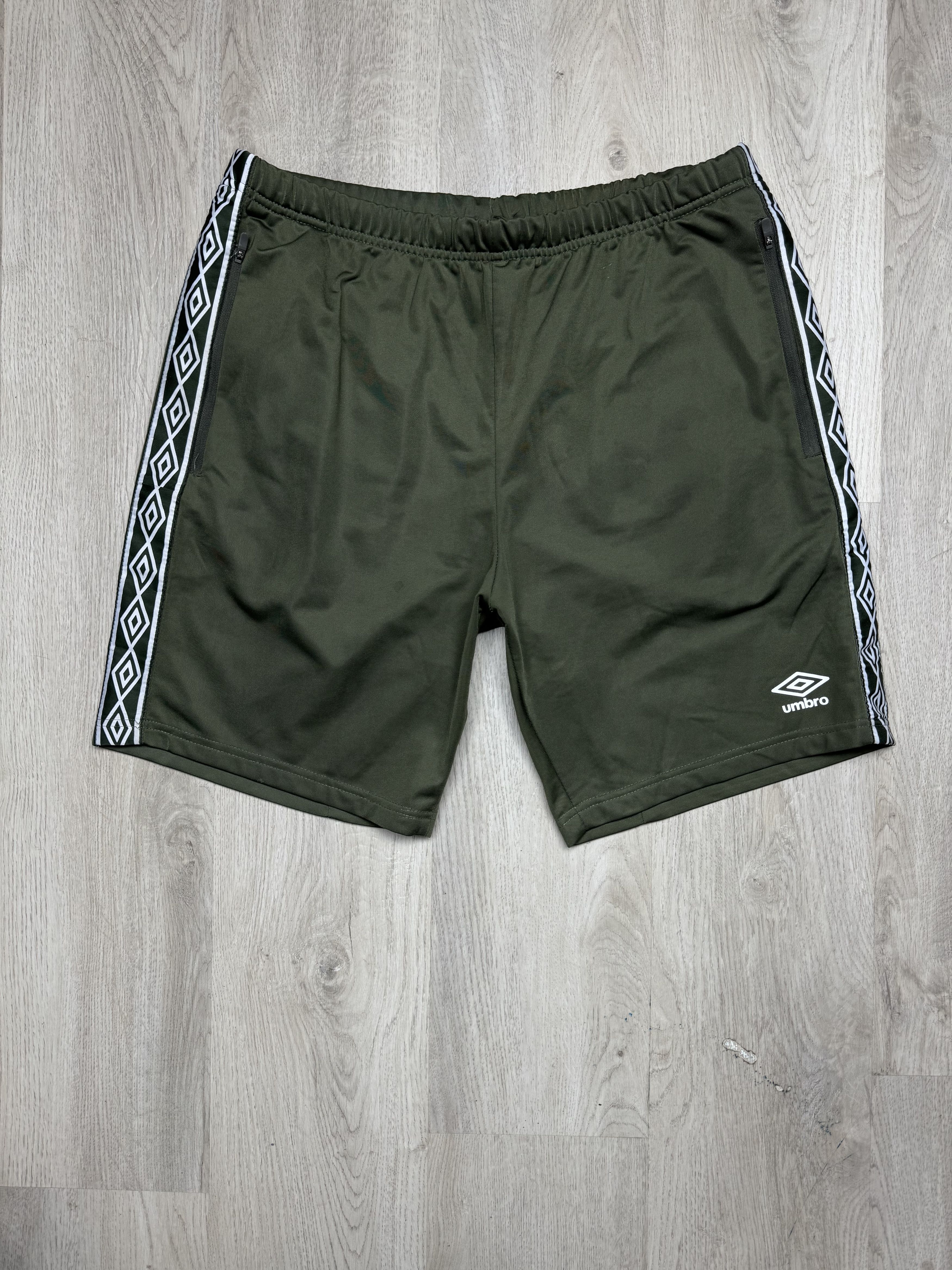 Umbro Umbro Mens Shorts Size US 36 / EU 52 - 1 Thumbnail