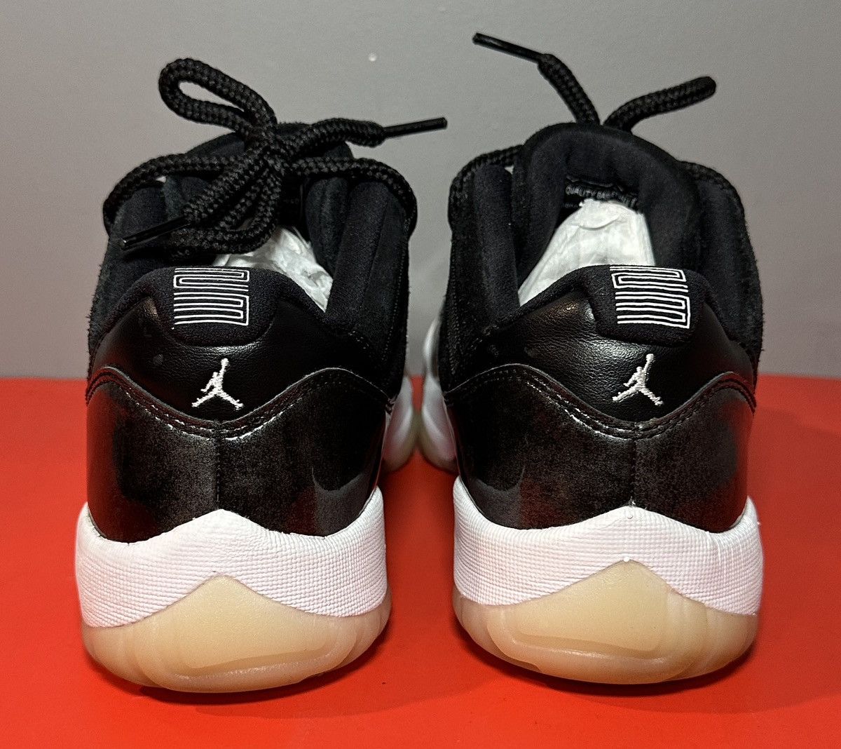 Jordan Brand Size 8.5 - Air Jordan 11 Retro Low Barons Size US 8.5 / EU 41-42 - 5 Thumbnail