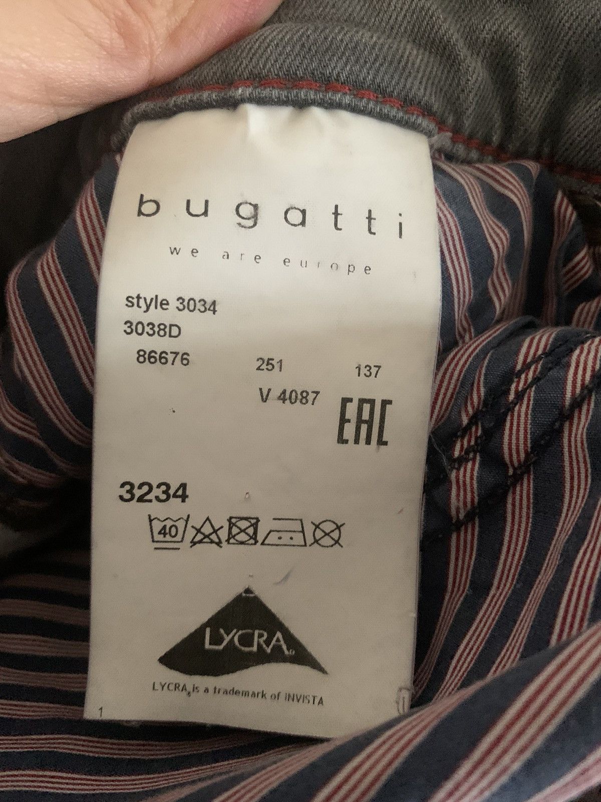 Bugatti × Designer Bugatti 'Flex City' Grey Men's Jeans Distressed Light Grey Denim Designer Classic Style Size US 30 / EU 46 - 9 Thumbnail