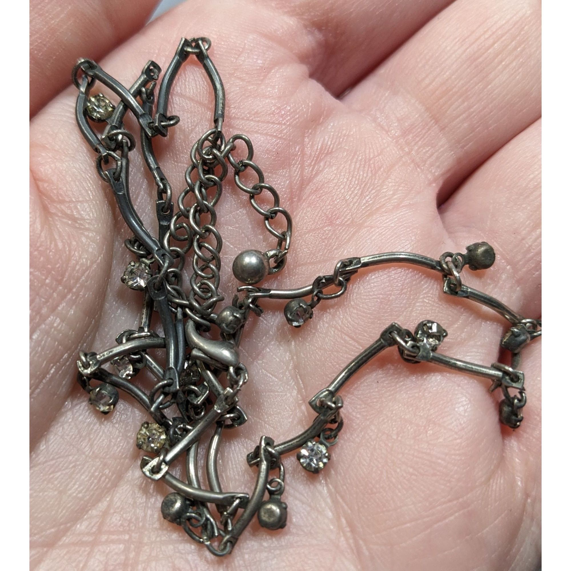 Other Silver-Tone Necklace With Dangling Crystal Accents & Adjusta Size ONE SIZE - 3 Thumbnail