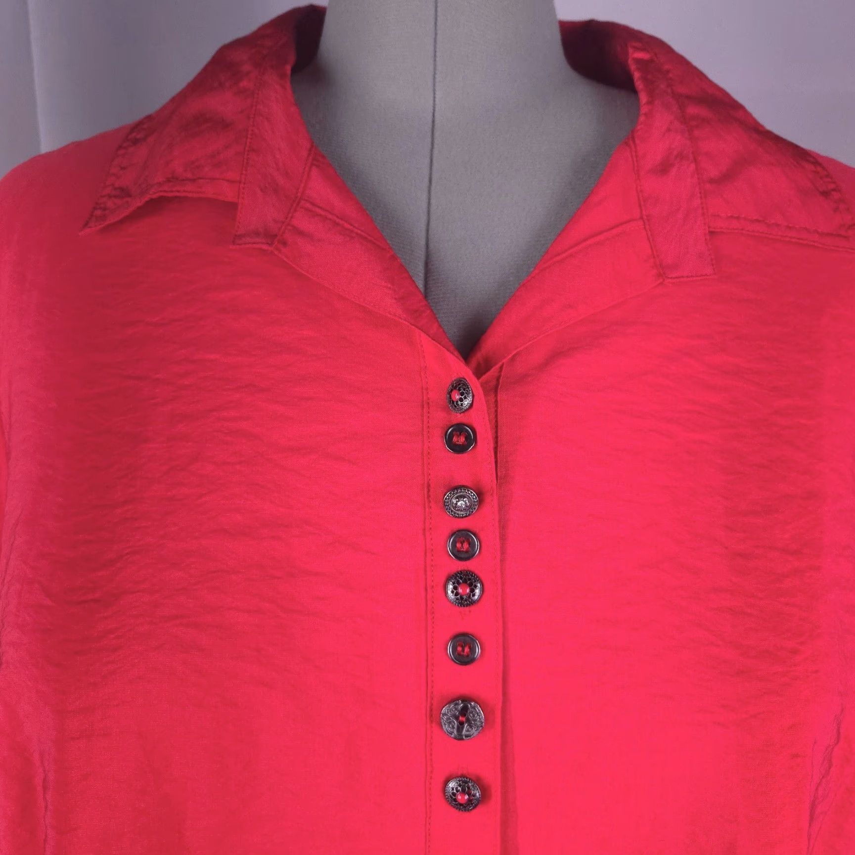 Ali Miles Top Womens 2X Red Taffeta Blouse Tunic Artsy Eclectic Statement Button