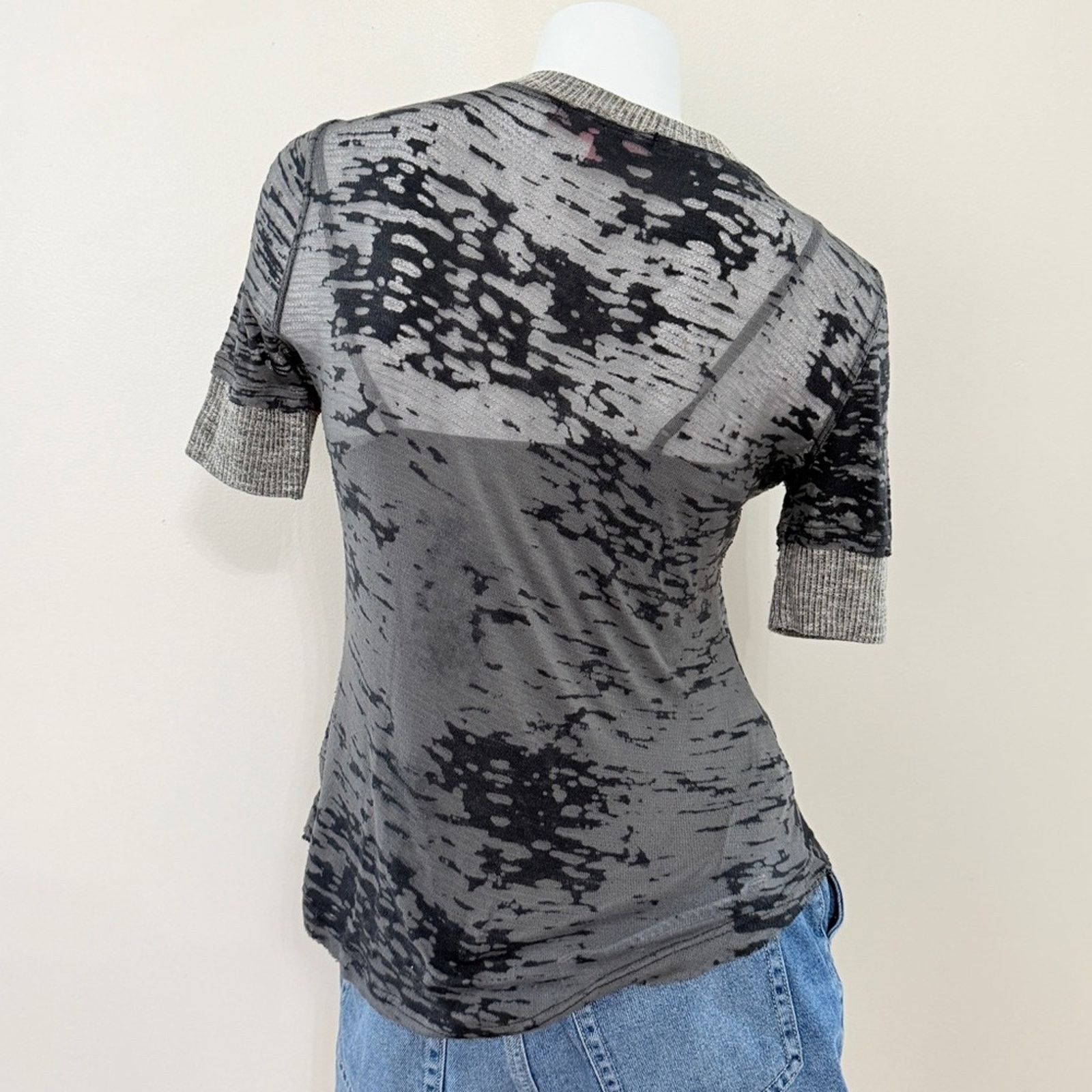 Almost Famous Almost Famous Y2K Gray burnout Henley sheer v-neck top Size M / US 6-8 / IT 42-44 - 5 Thumbnail