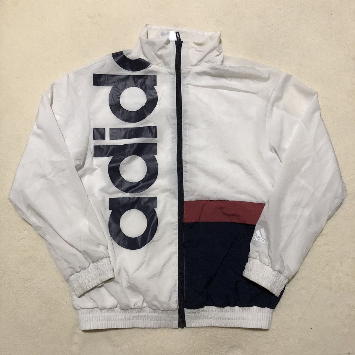 Adidas ADIDAS Big Spellout Windbreaker Size US S / EU 44-46 / 1 - 1 Thumbnail