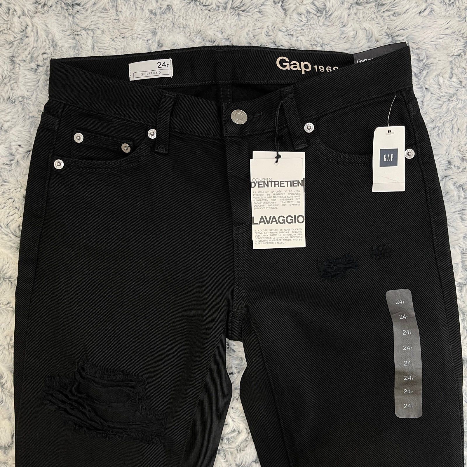 Gap Gap 1969 Black Ripped Girlfriend Denim Jeans Size 24r NWT Size 24" / US 00 / IT 34 - 3 Thumbnail