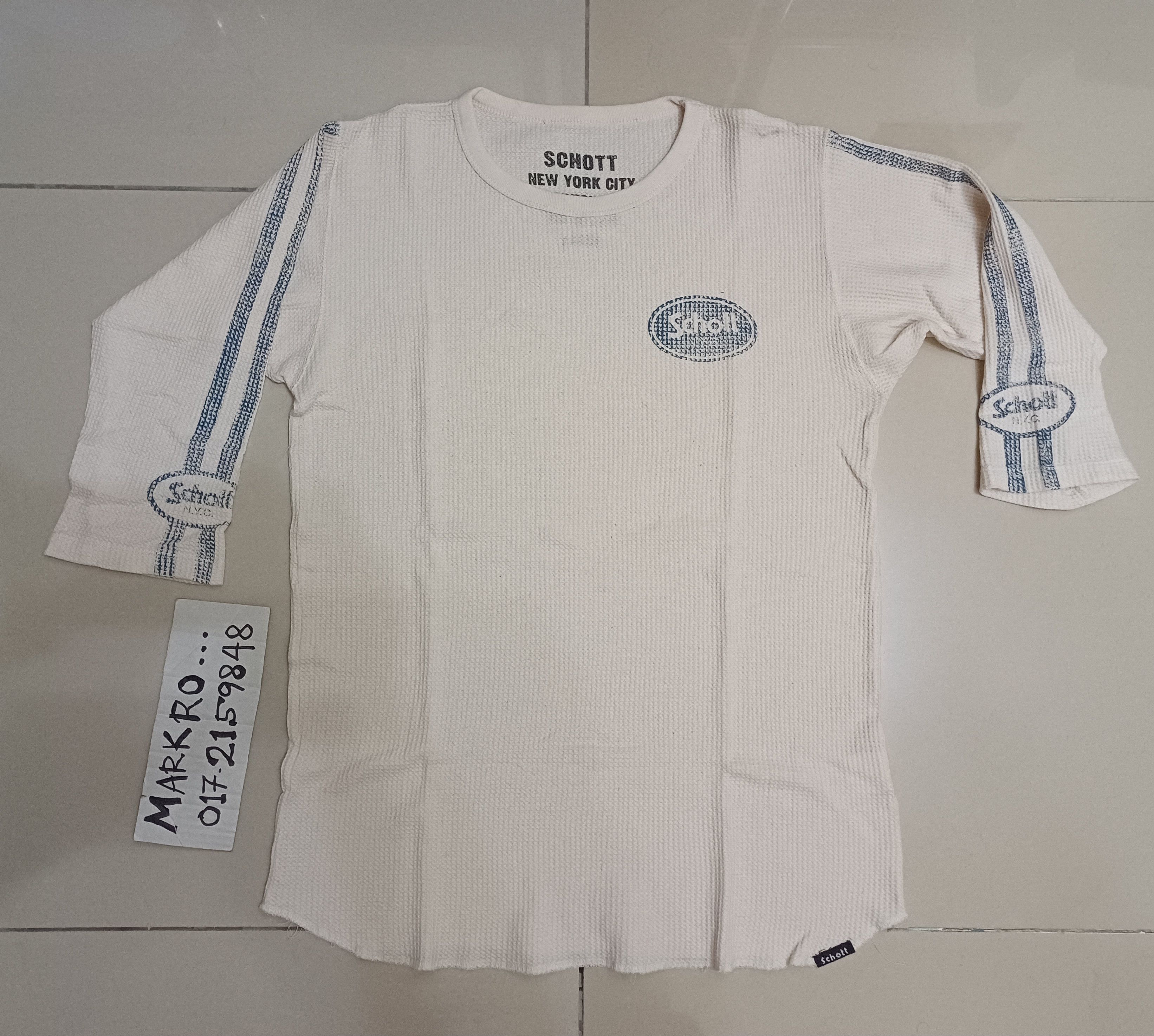 Awesome 3 quarter t shirt 🔥SCHOTT vintage brand🔥