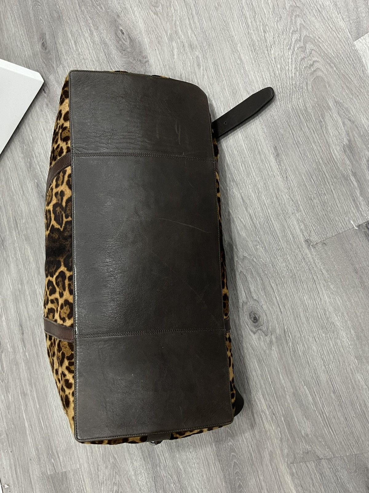 John Varvatos Leopard duffle Size ONE SIZE - 14 Thumbnail