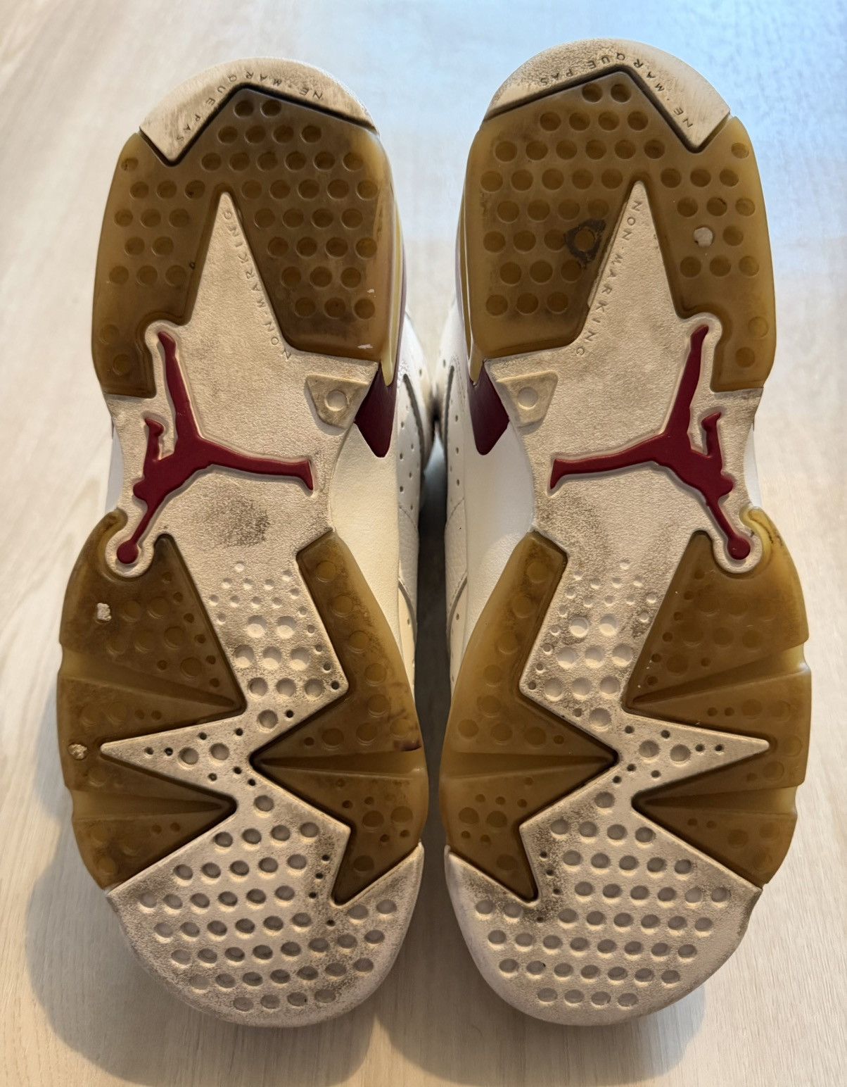 Jordan Brand Nike Boys Air Jordan 6 836342-115 White Size 6Y Size US 6 / EU 39 - 6 Thumbnail