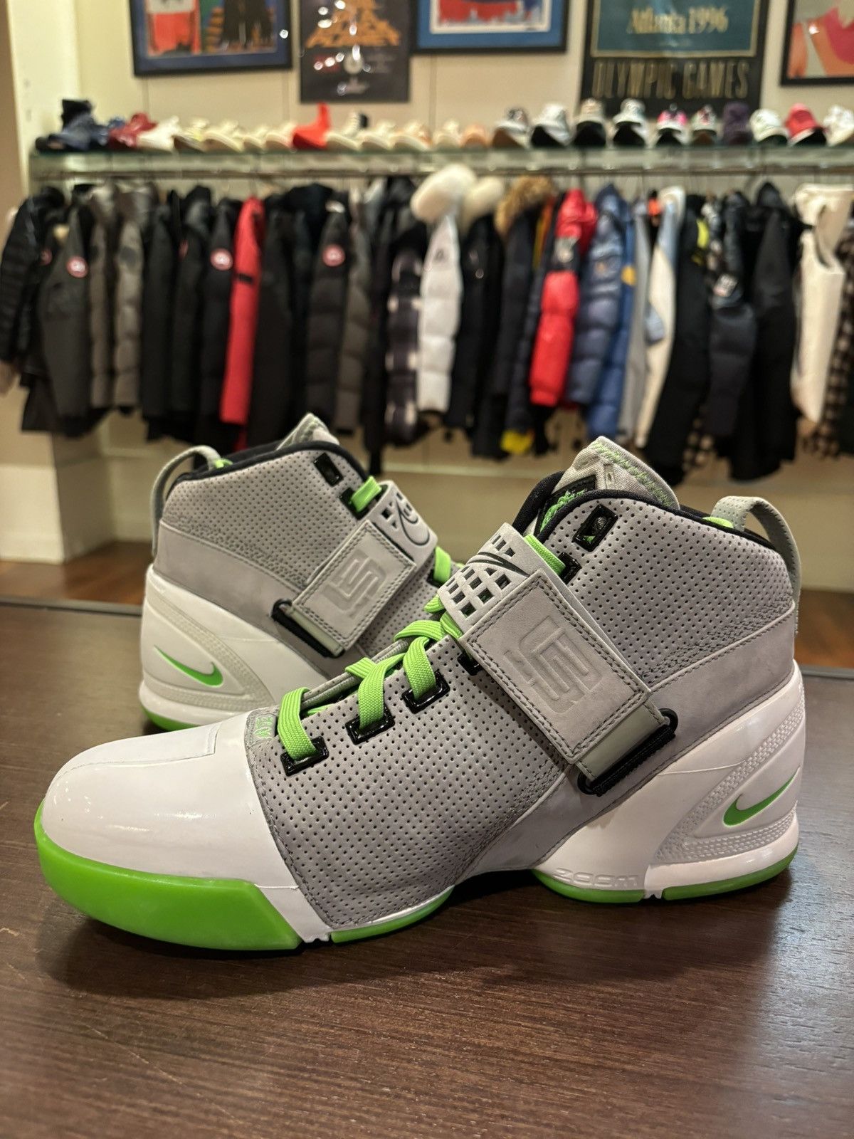 Nike Nike LeBron 5 Dunkman Size US 10 / EU 43 - 3 Thumbnail