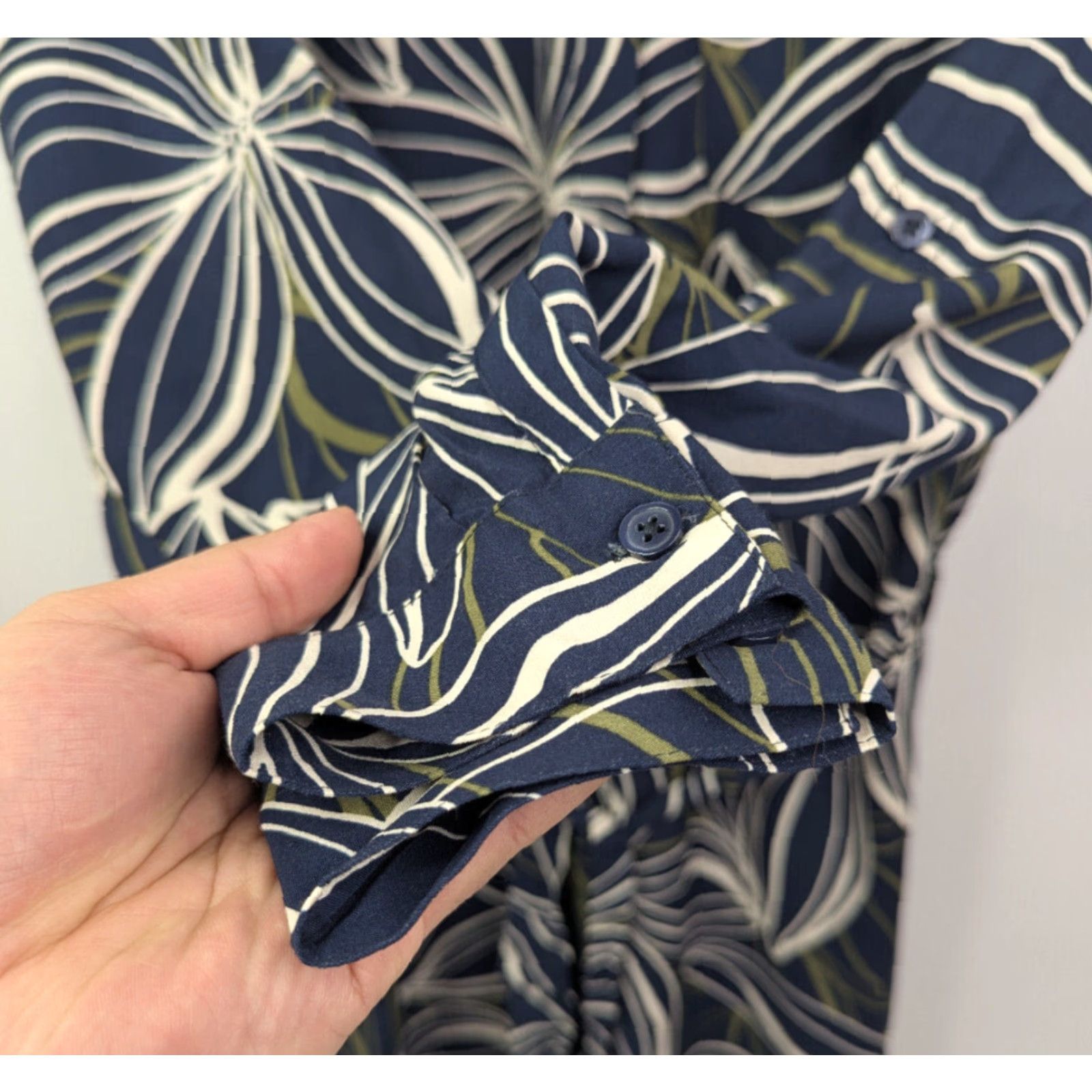 Ann Taylor Ann Taylor Dress Womens M Blue Floral Long Sleeve Button Front Belted Career Size M / US 6-8 / IT 42-44 - 2 Thumbnail