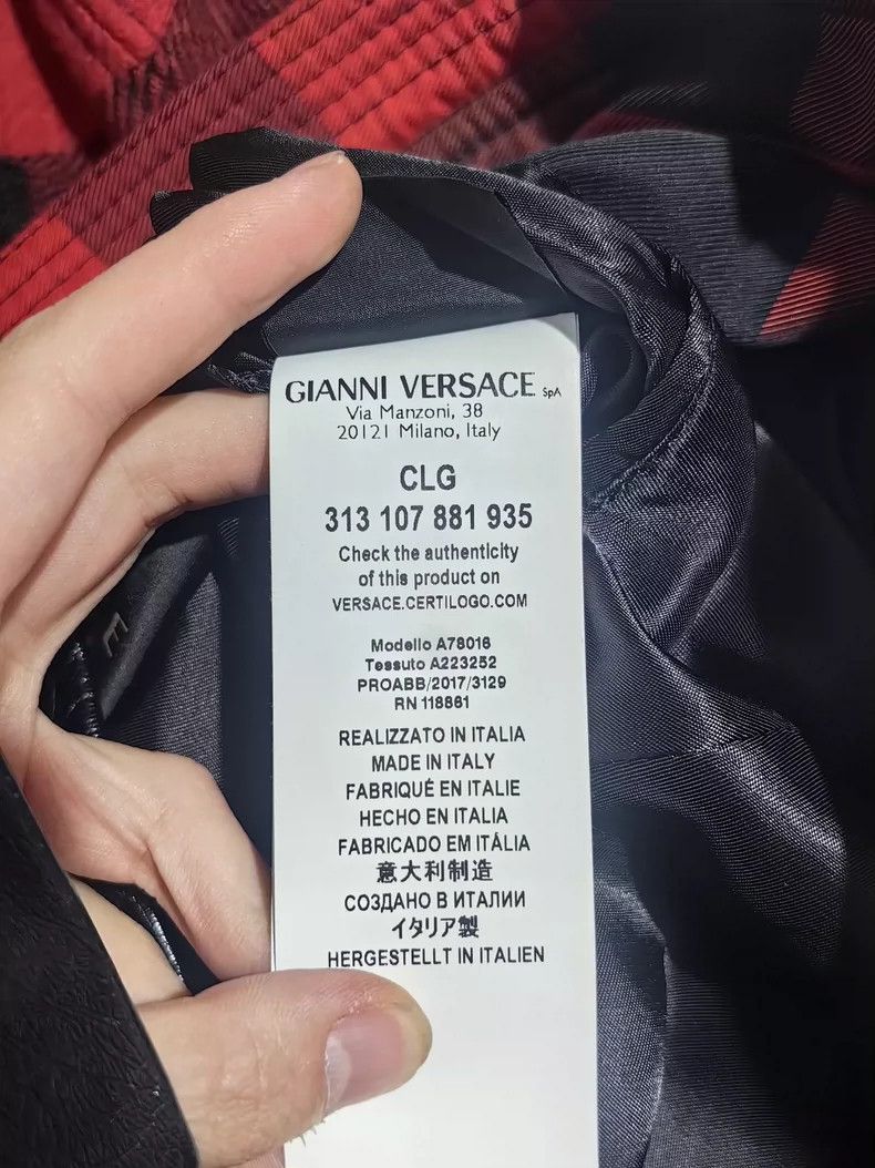 Versace Versace The bomber jacket has a classic red and black chec Size US M / EU 48-50 / 2 - 7 Thumbnail