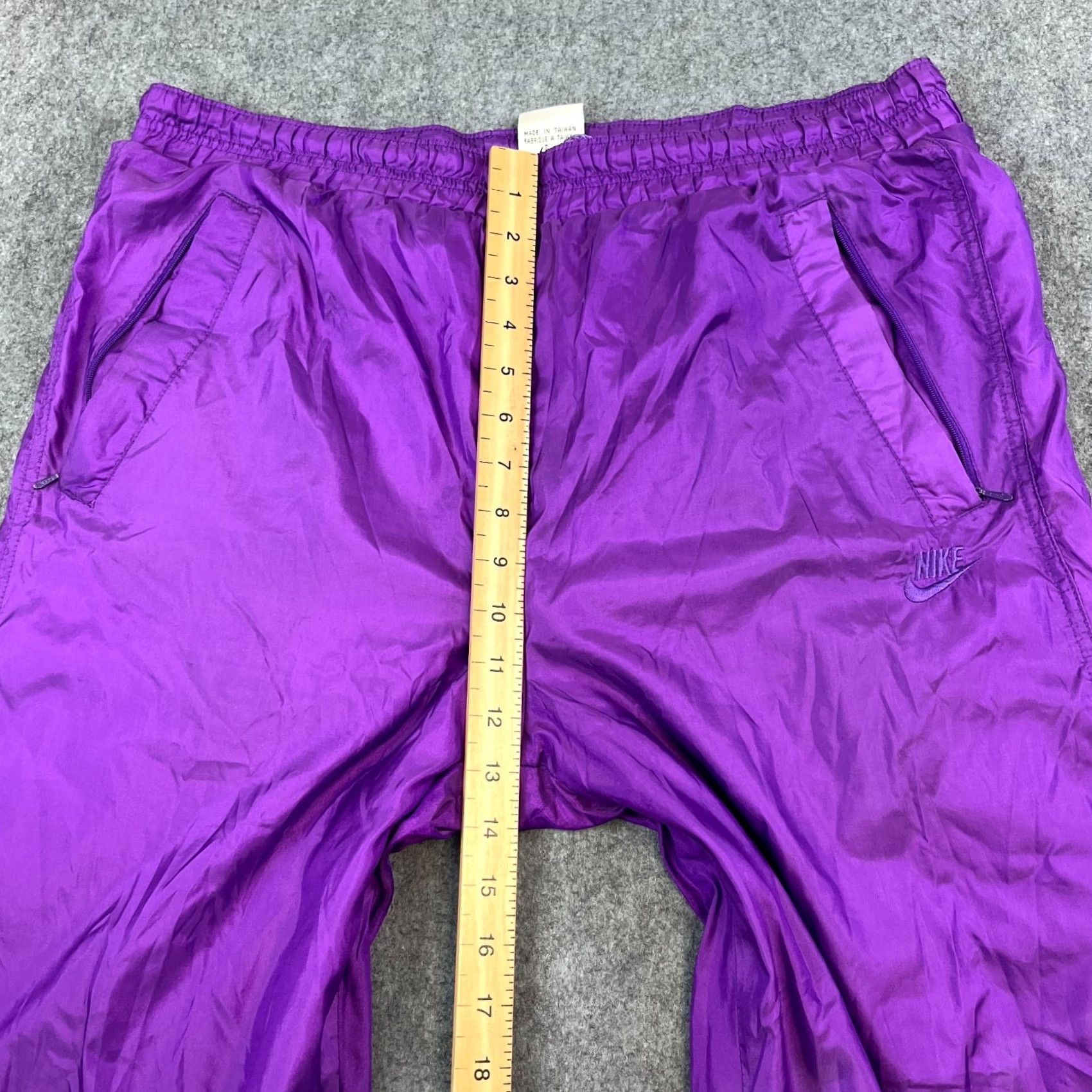 Nike VINTAGE Nike Mens Track Pants Shell L Purple Challenge Court 80s Tennis Agassi 80s Size US 33 - 5 Thumbnail