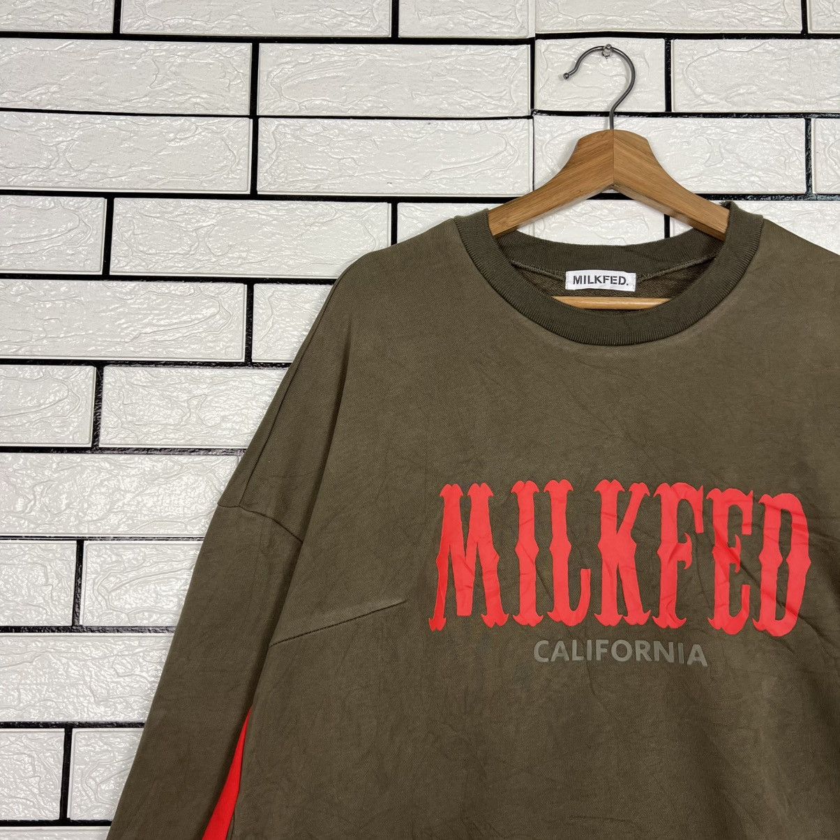 MILKFED MILKFED CALIFORNIA Big Logo Pullover Long Sweater #4175-C191 Size ONE SIZE - 4 Thumbnail