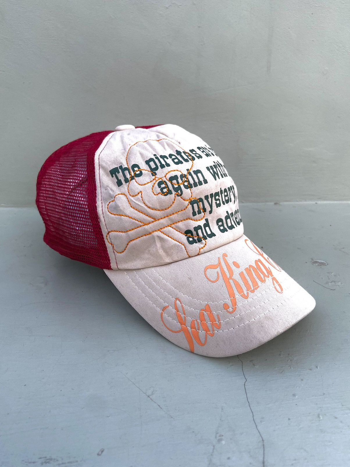 If Six Was Nine 2000s punk skull embroidery trucker hat Size ONE SIZE - 1 Thumbnail