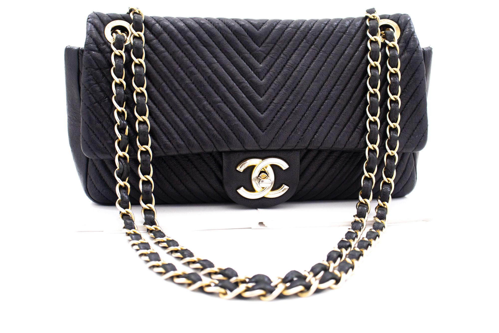 Chanel Timeless Black Leather Shoulder Bag (Pre-Owned) Size ONE SIZE - 1 Thumbnail