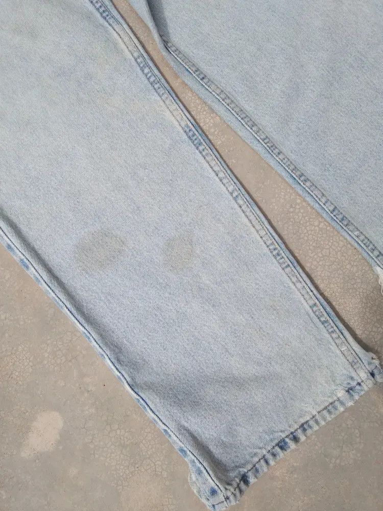 Levi's Vintage Levi's Jeans 550 Distressed Denim 31x28 Size US 31 - 5 Thumbnail