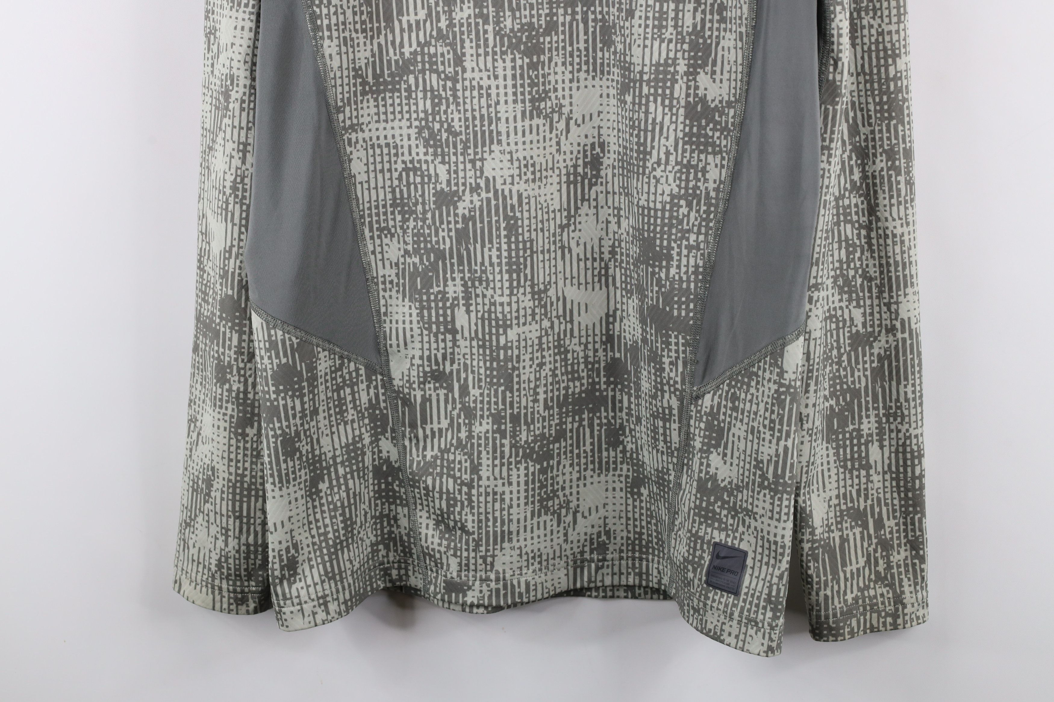 Nike × Vintage Nike Pro Compression Digi Camouflage Training Gym T-Shirt Size US M / EU 48-50 / 2 - 3 Thumbnail
