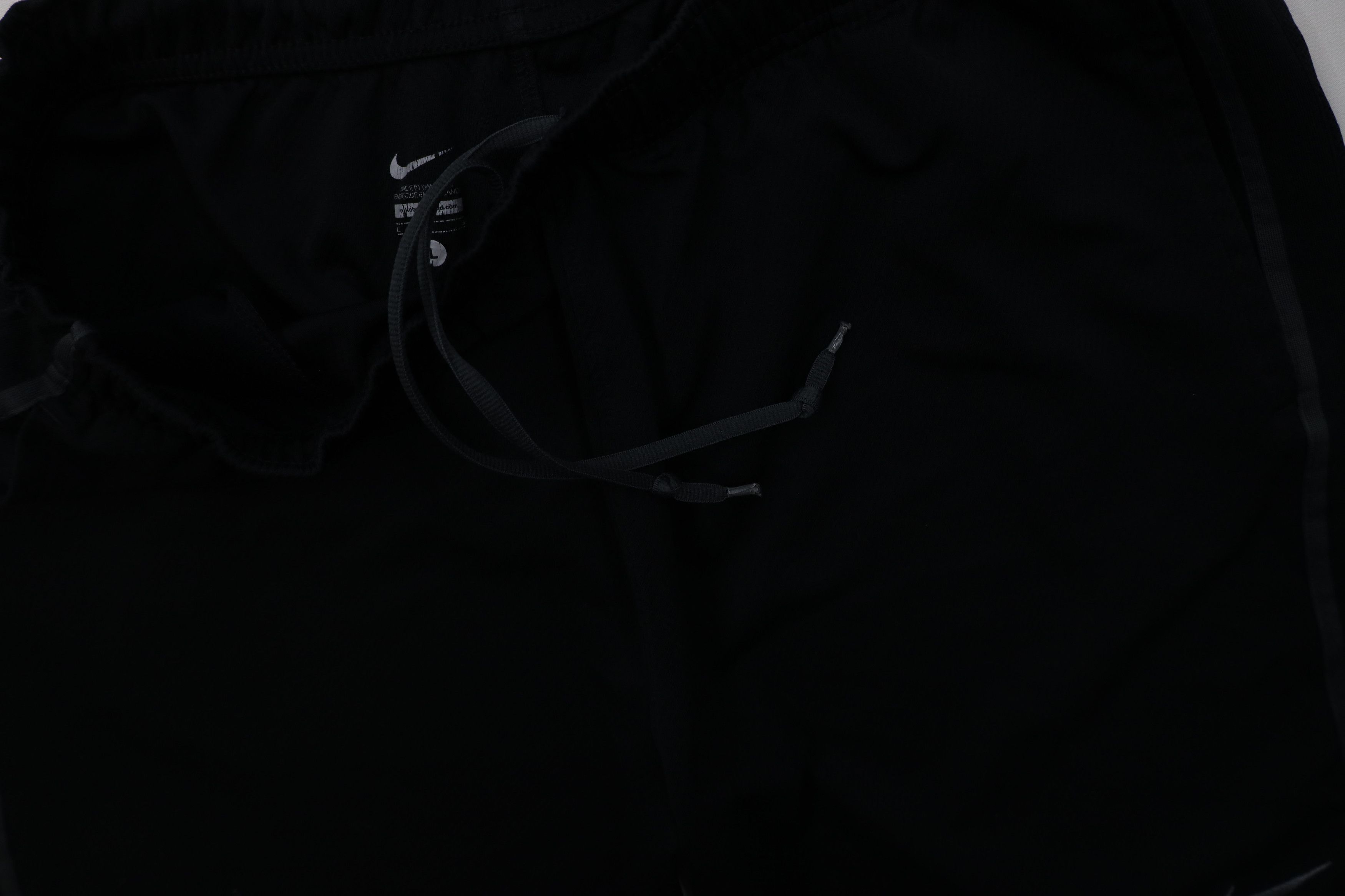 Nike Vintage Y2K Nike Mini Swoosh Above Knee Knit Shorts Black Size US 34 / EU 50 - 9 Thumbnail