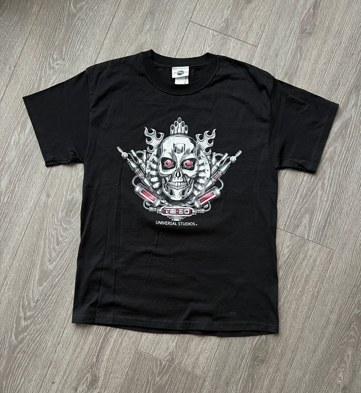 Universal Studios Vintage Universal Studios Hollywood Terminator 2 T-Shirt Size US M / EU 48-50 / 2 - 1 Thumbnail